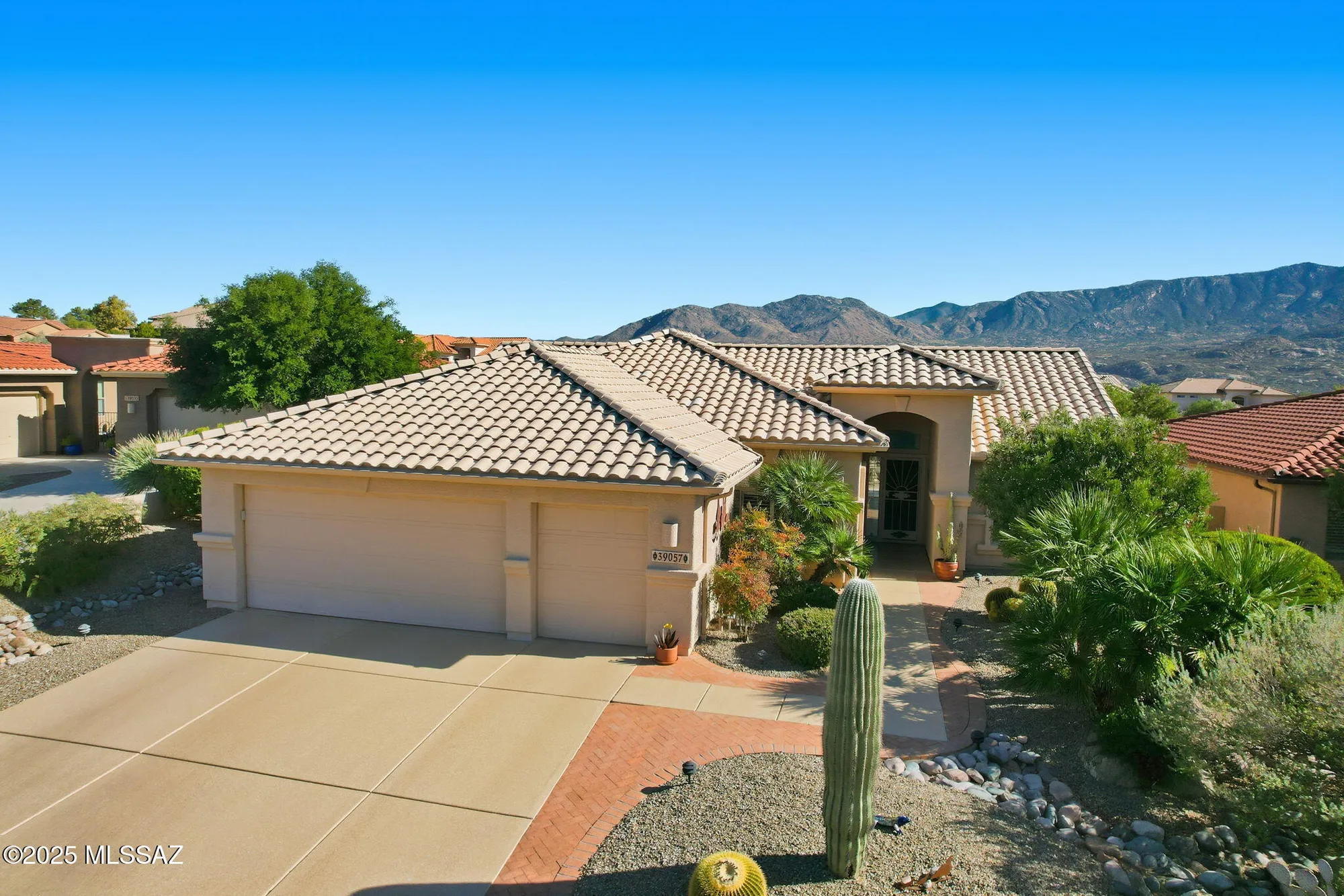 Property Slideshow image 22 of 50 | 39057 s riverwood ct, Tucson, AZ, 85739