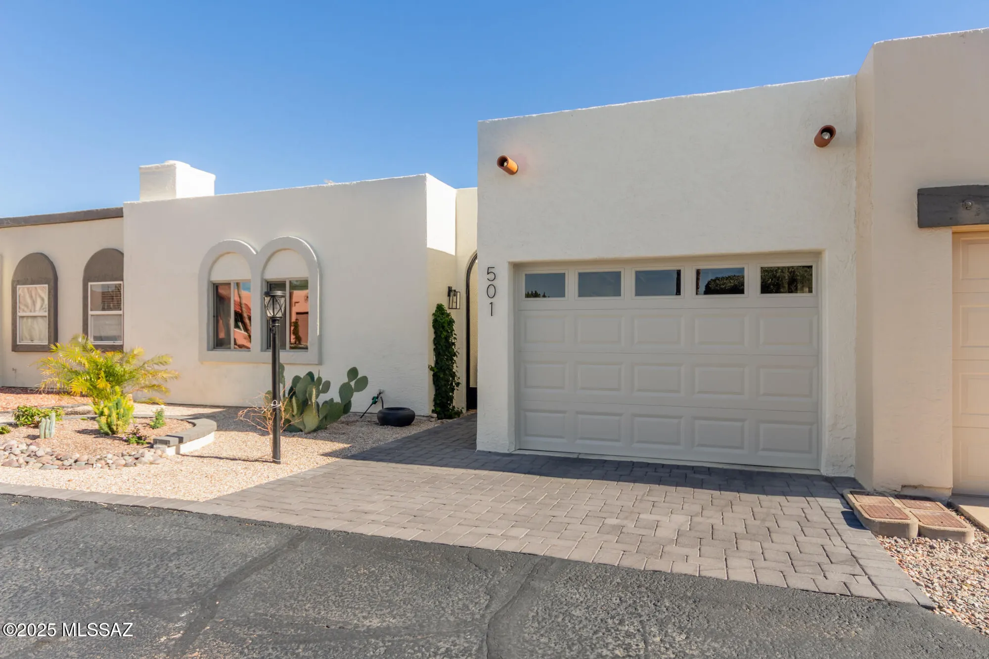 Property Slideshow image 3 of 27 | 501 w ocotillo pl, Green Valley, AZ, 85614