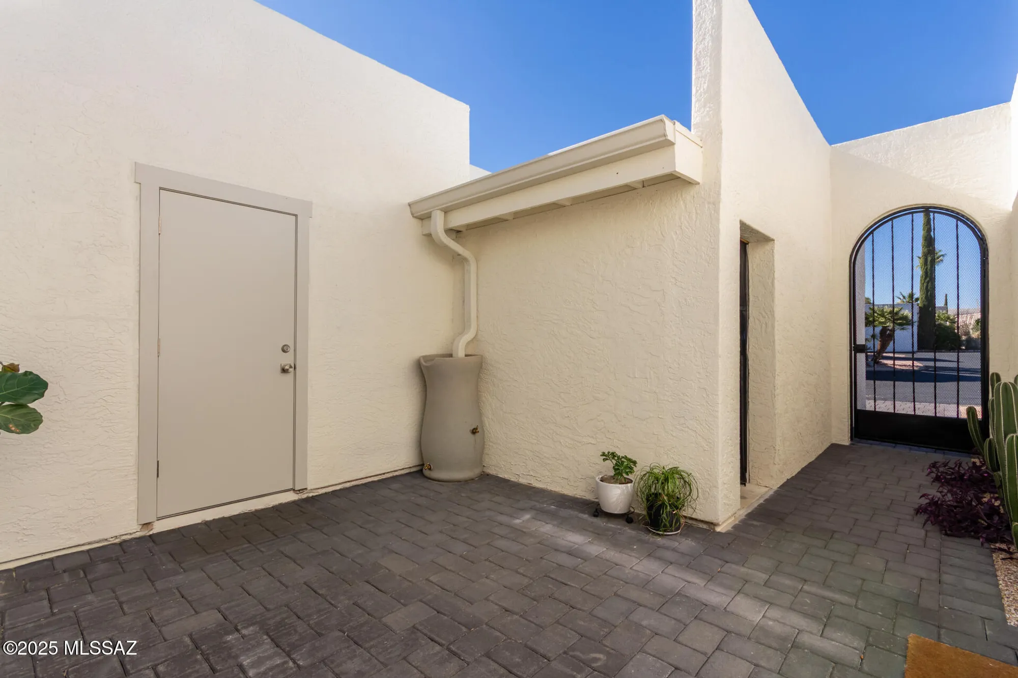 Property Slideshow image 4 of 27 | 501 w ocotillo pl, Green Valley, AZ, 85614