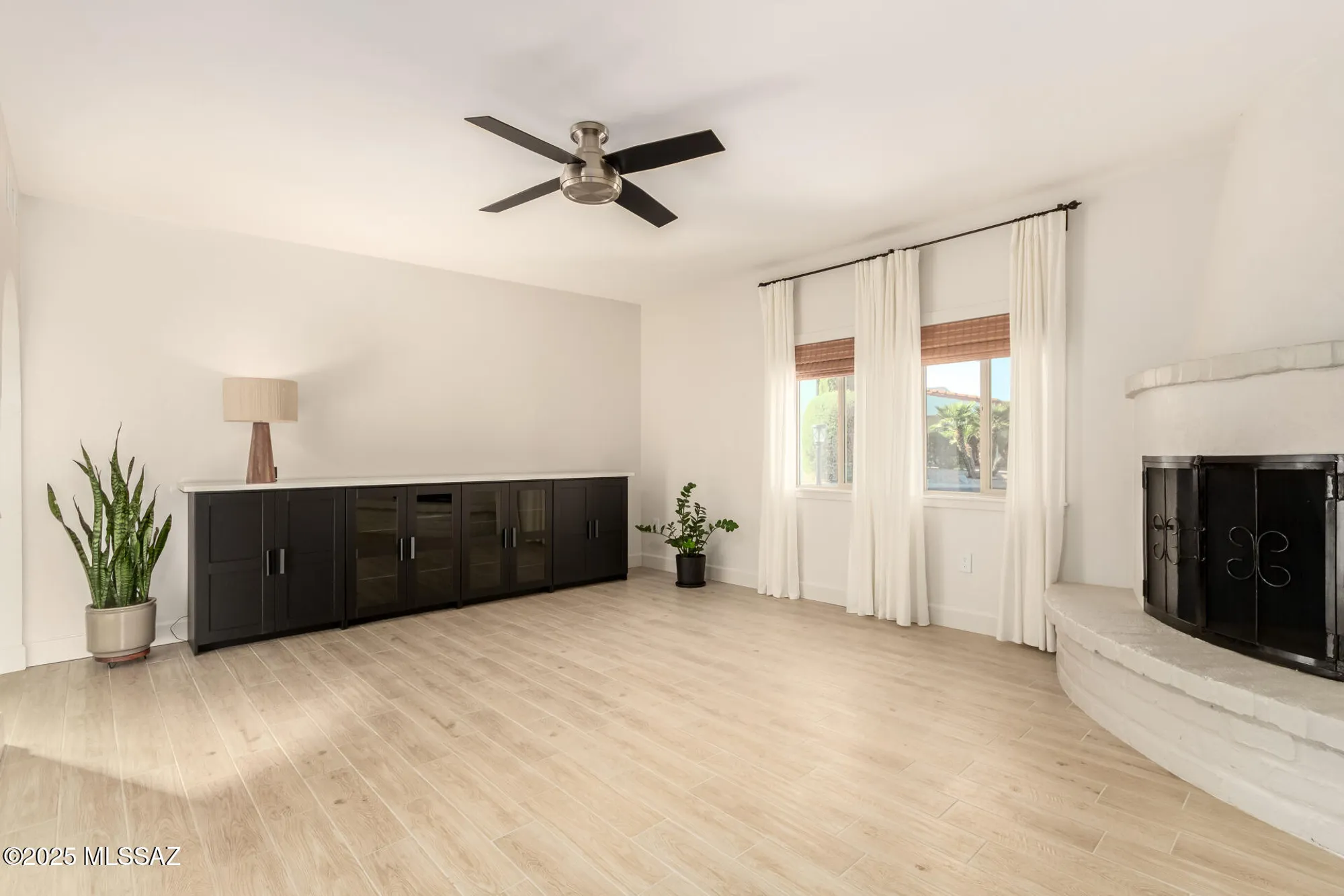 Property Slideshow image 6 of 27 | 501 w ocotillo pl, Green Valley, AZ, 85614