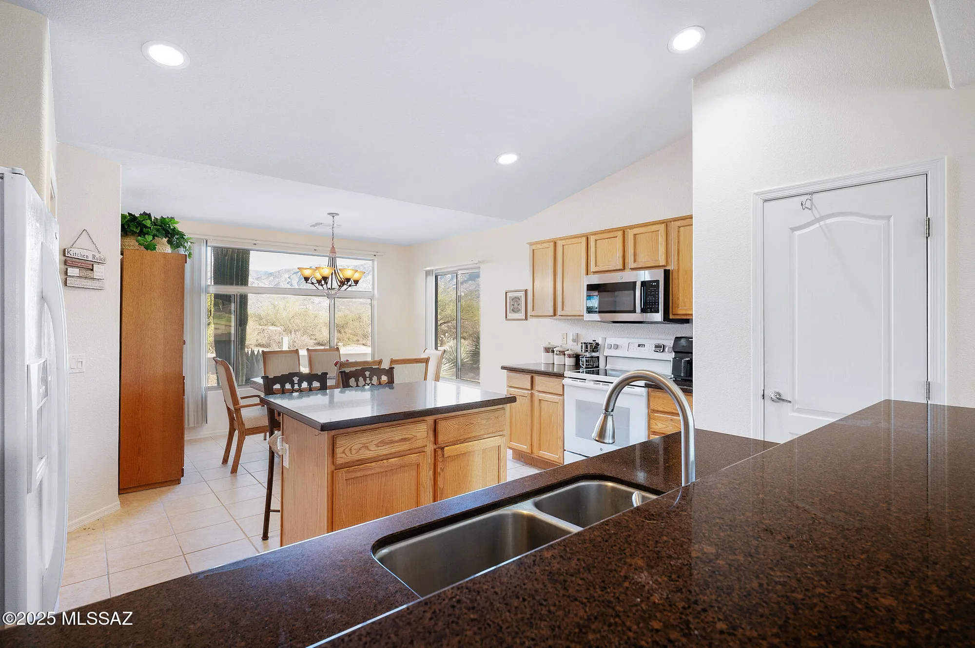 Property Slideshow image 20 of 51 | 37592 s desert bluff dr, Tucson, AZ, 85739