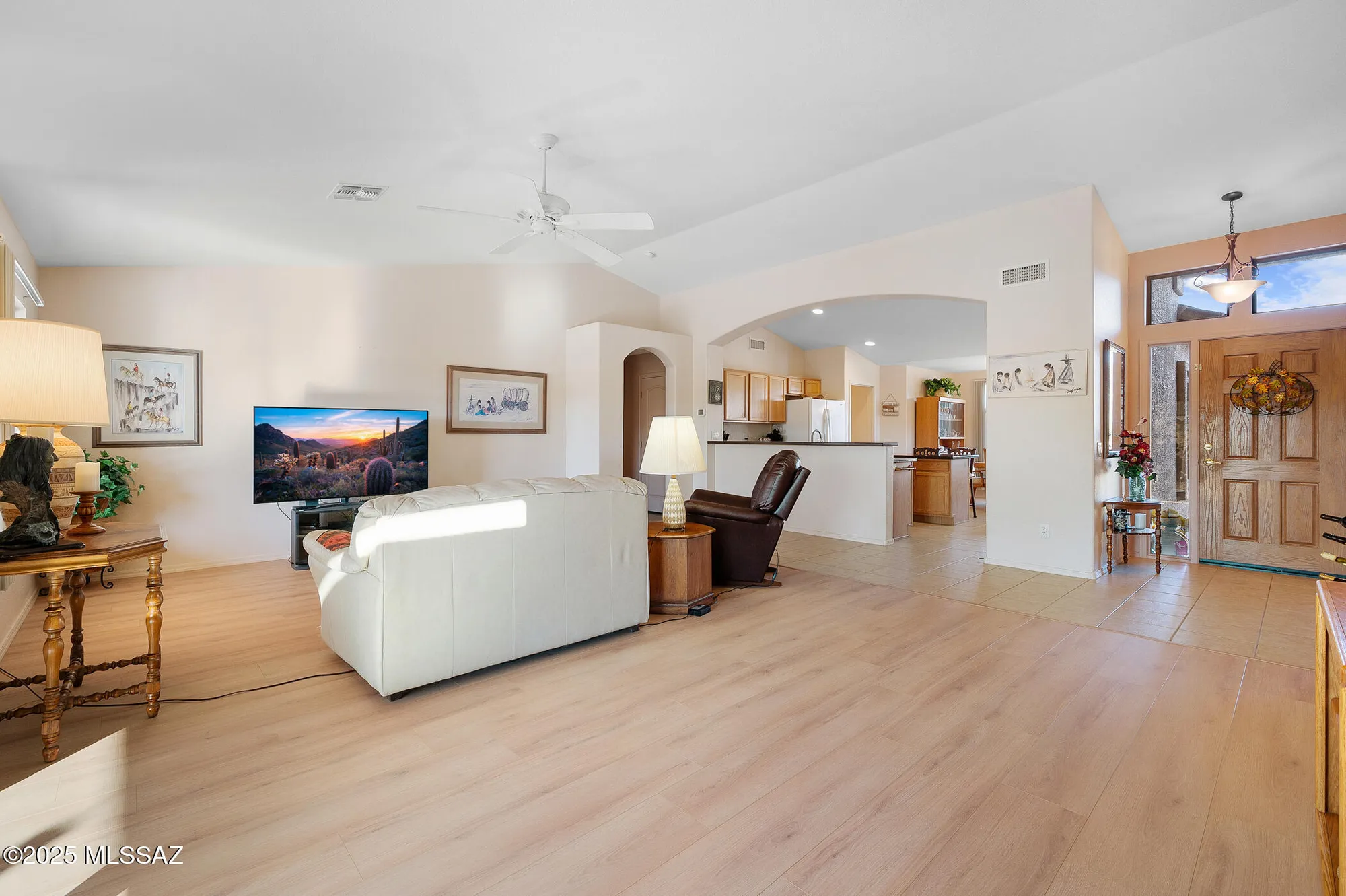 Property Slideshow image 16 of 51 | 37592 s desert bluff dr, Tucson, AZ, 85739