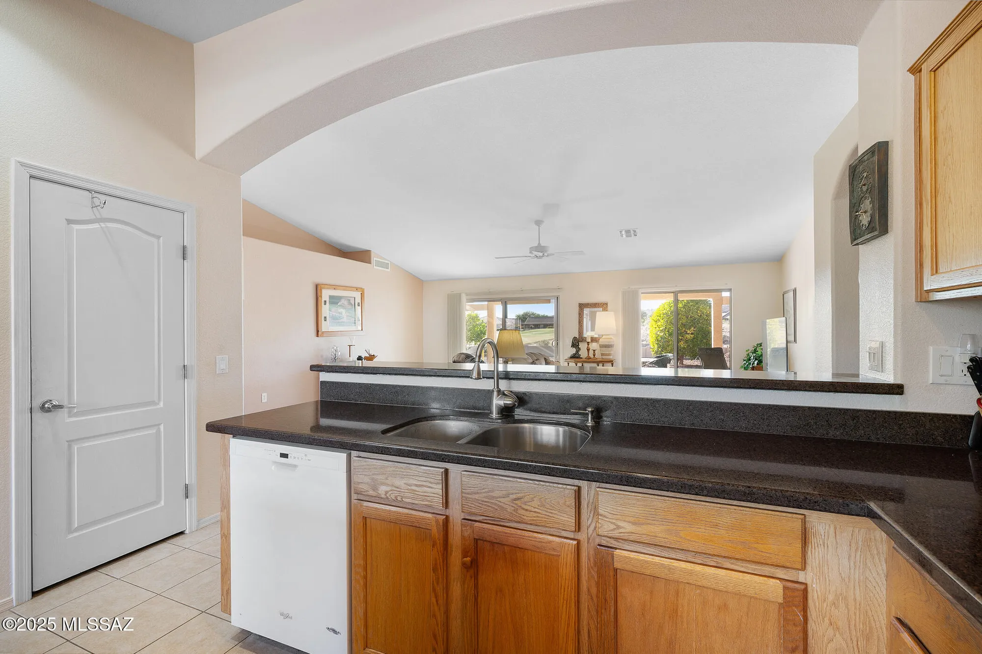 Property Slideshow image 23 of 51 | 37592 s desert bluff dr, Tucson, AZ, 85739