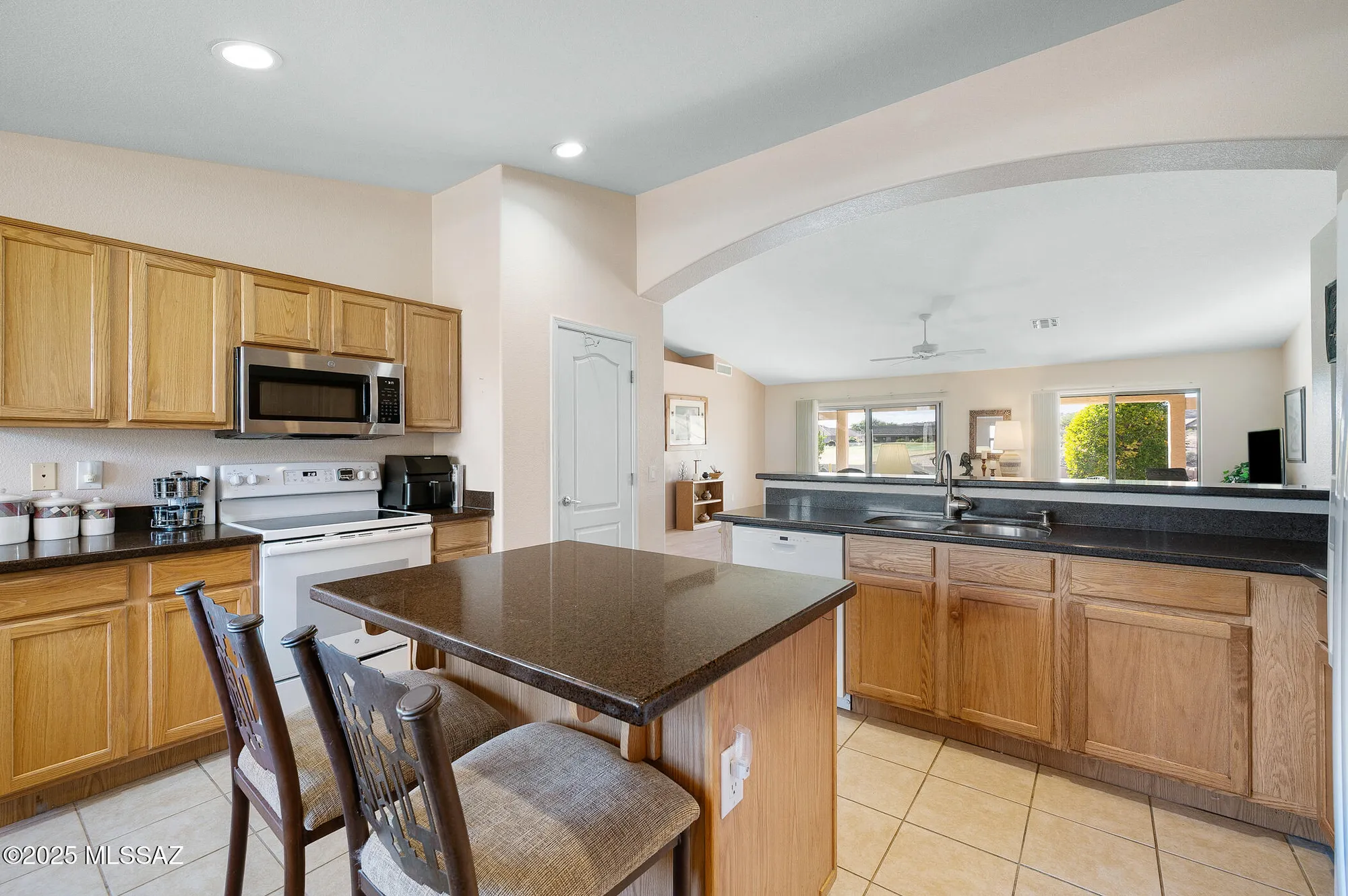 Property Slideshow image 24 of 51 | 37592 s desert bluff dr, Tucson, AZ, 85739