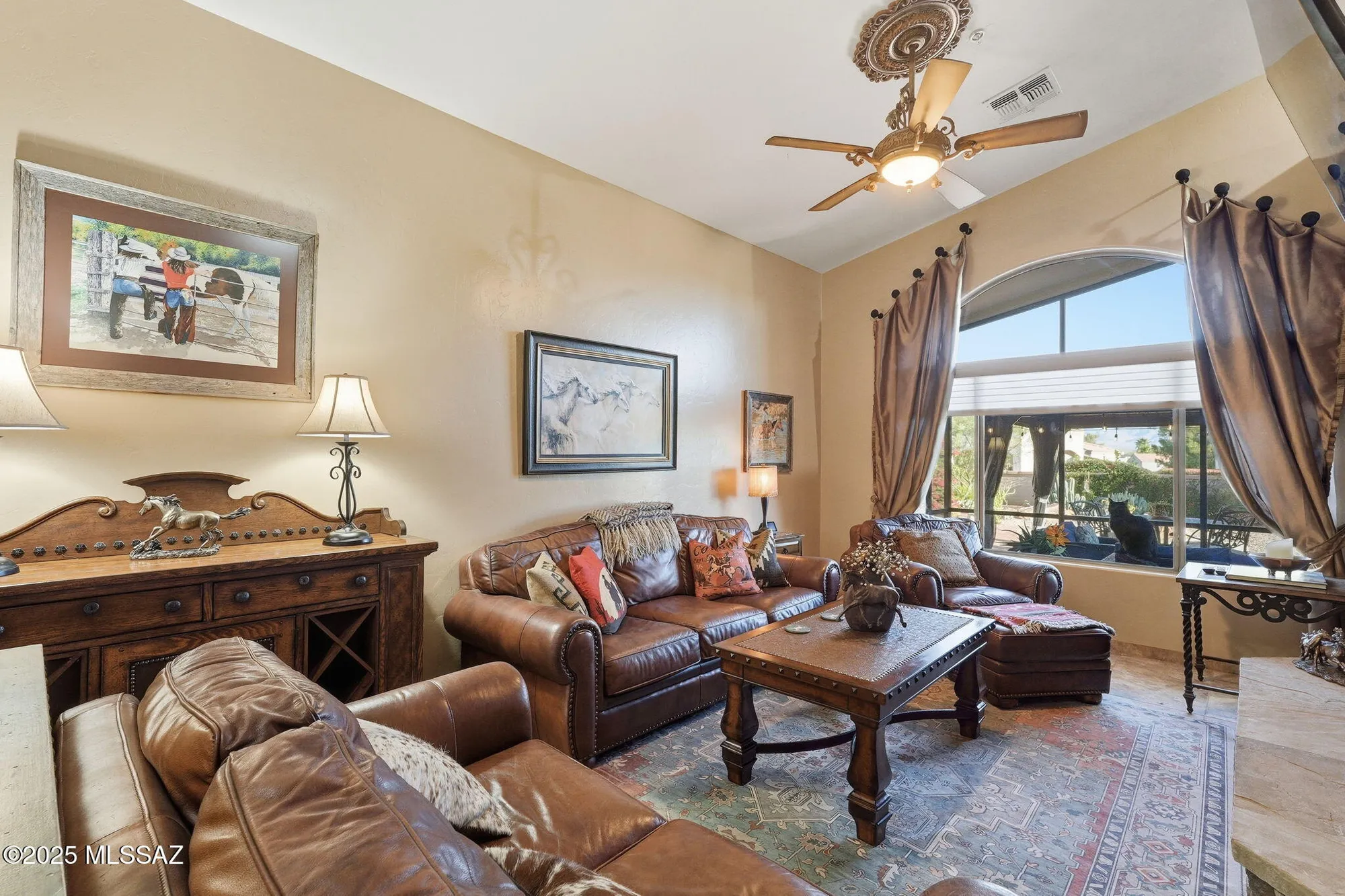 Property Slideshow image 9 of 49 | 3461 s abrego dr, Green Valley, AZ, 85614