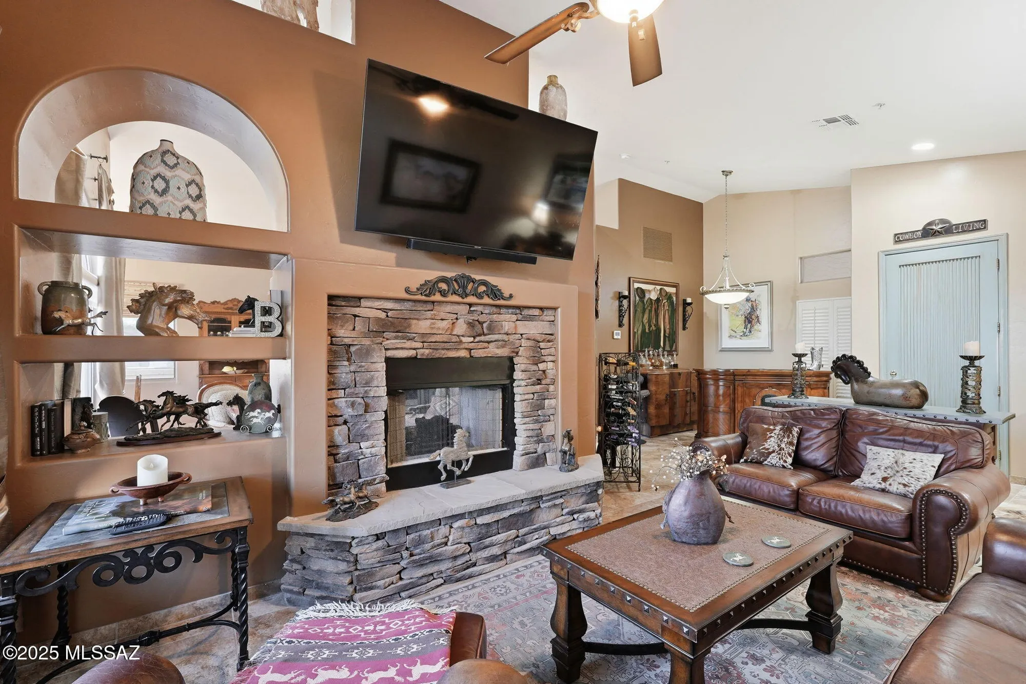 Property Slideshow image 11 of 49 | 3461 s abrego dr, Green Valley, AZ, 85614