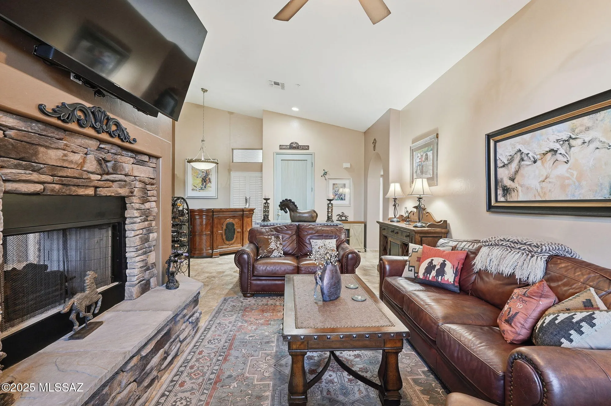 Property Slideshow image 12 of 49 | 3461 s abrego dr, Green Valley, AZ, 85614