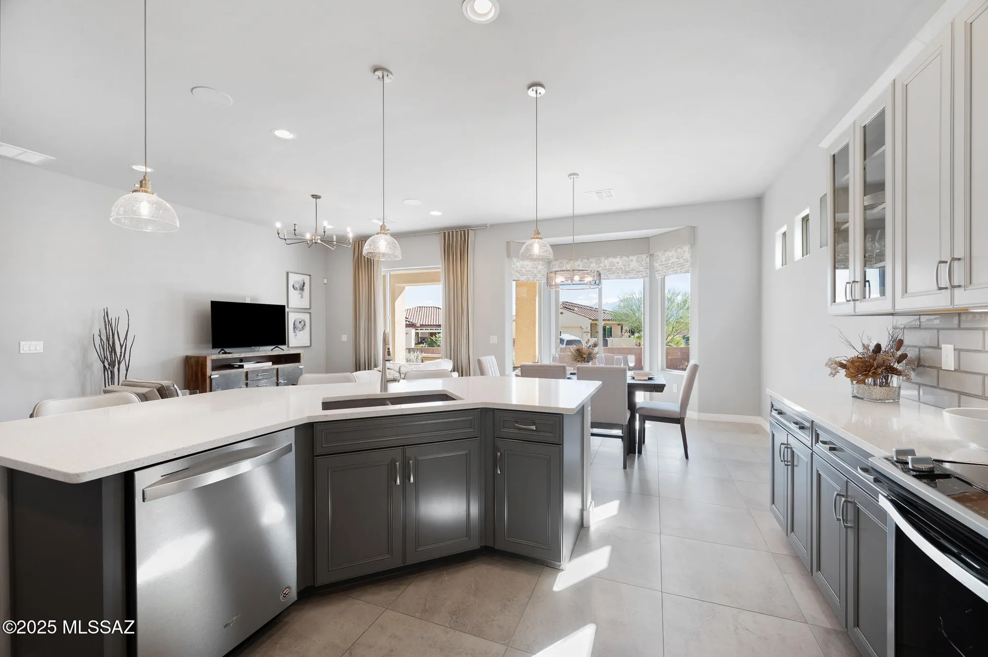 Property Slideshow image 10 of 26 | 854 w tranquil water path, Green Valley, AZ, 85614