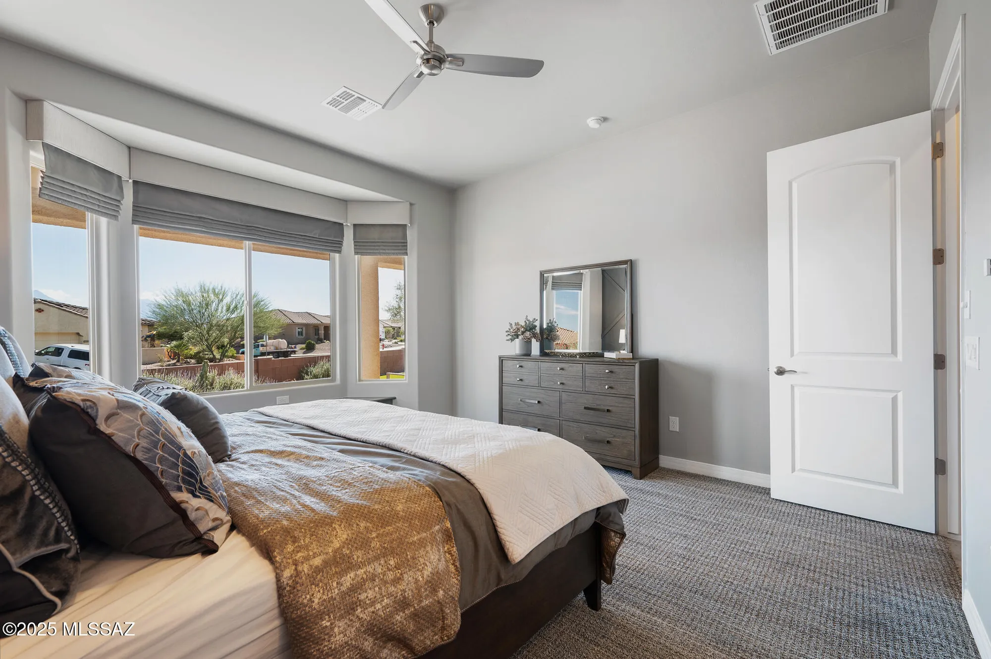 Property Slideshow image 16 of 26 | 854 w tranquil water path, Green Valley, AZ, 85614