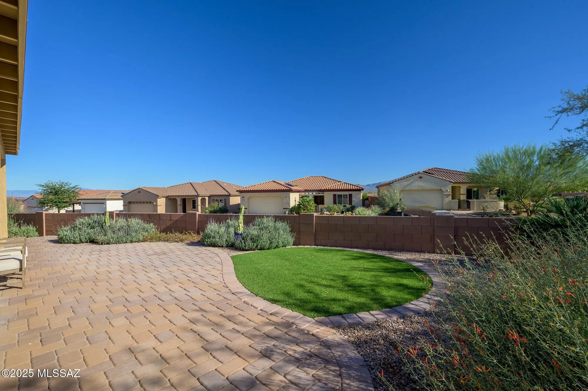 Property Slideshow image 23 of 26 | 854 w tranquil water path, Green Valley, AZ, 85614