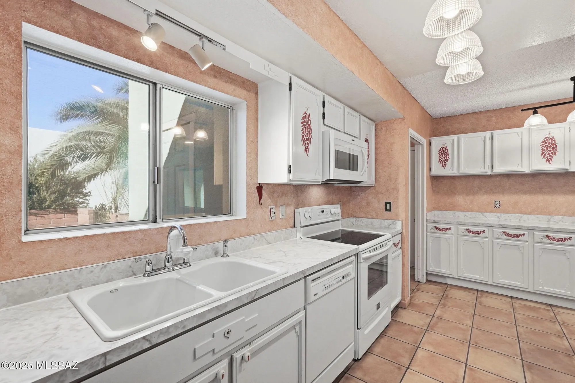 Property Slideshow image 12 of 52 | 1565 n paseo cerca, Green Valley, AZ, 85614