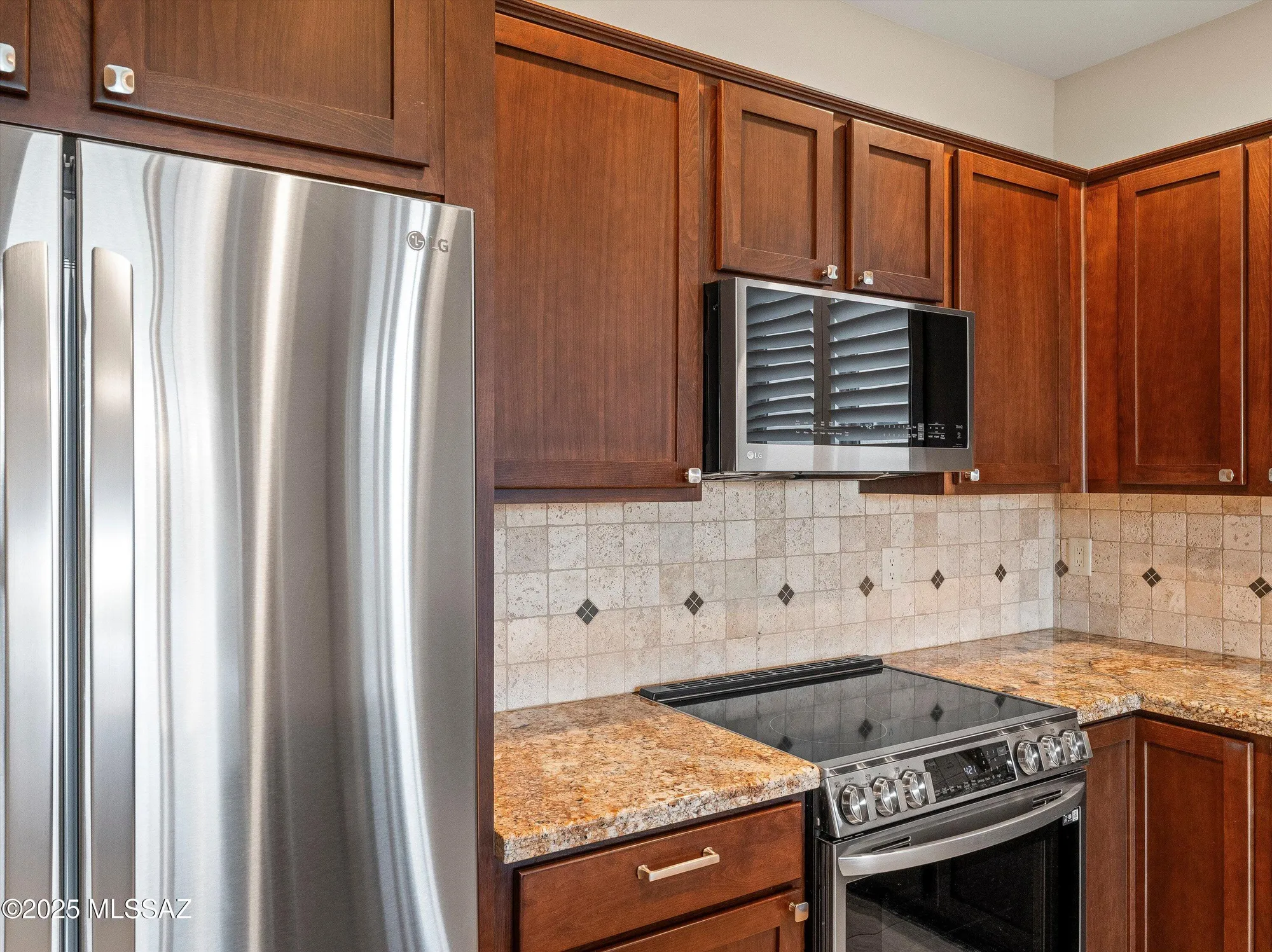 Property Slideshow image 13 of 51 | 60368 e arroyo vista dr, Oracle, AZ, 85623