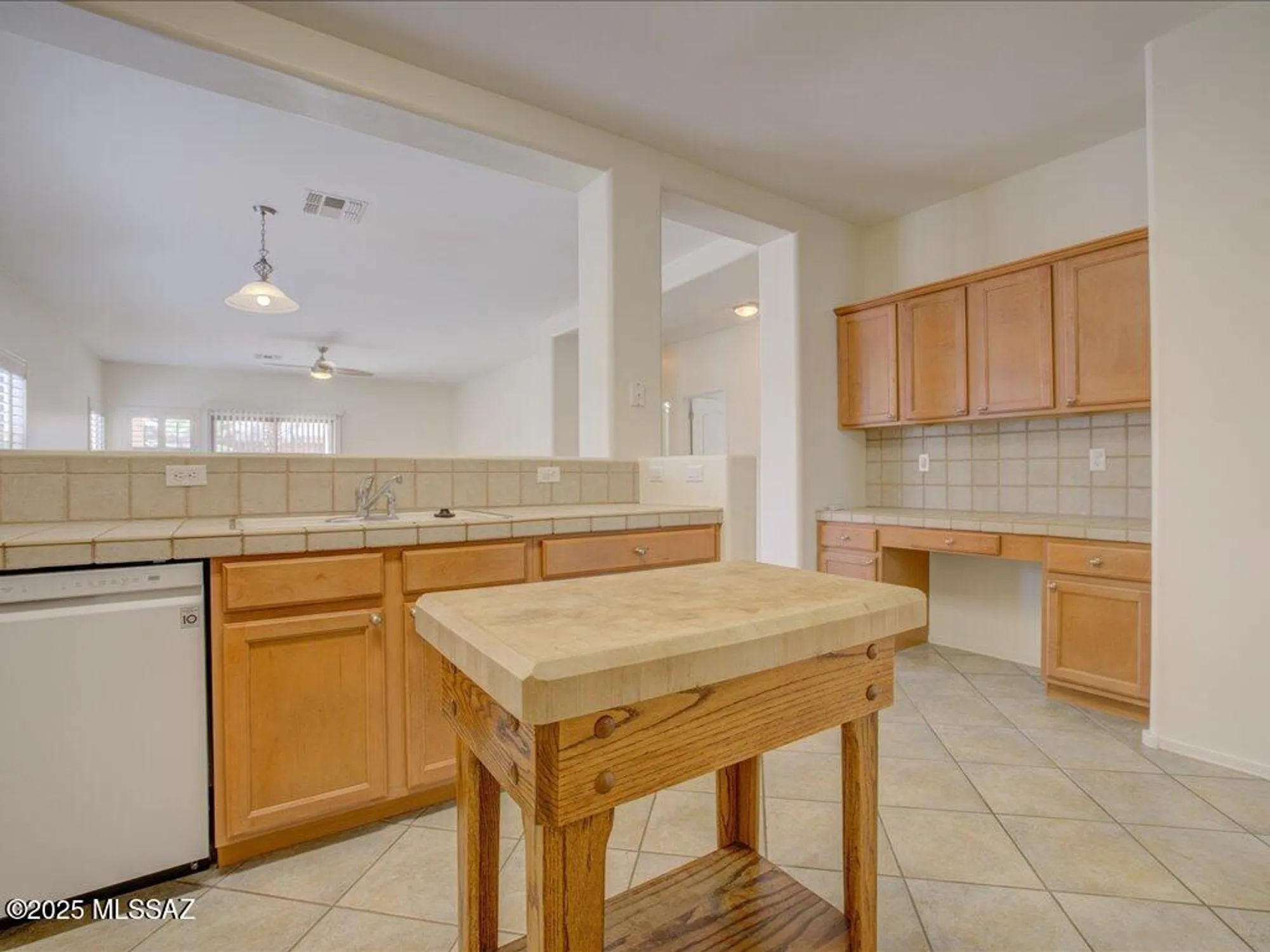 Property Slideshow image 10 of 29 | 1265 w via cerro colorado, Sahuarita, AZ, 85629