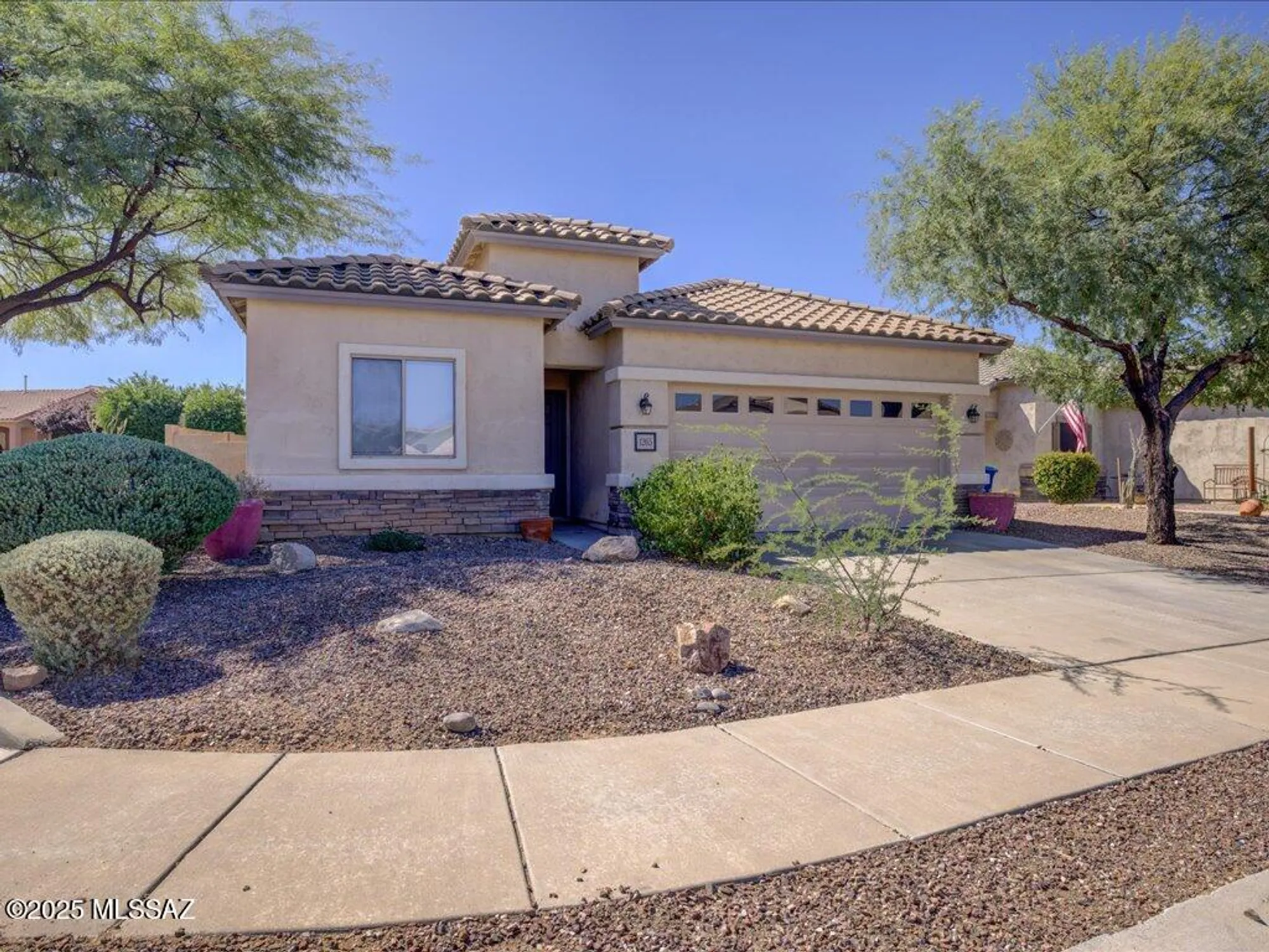 Property Slideshow image 1 of 29 | 1265 w via cerro colorado, Sahuarita, AZ, 85629