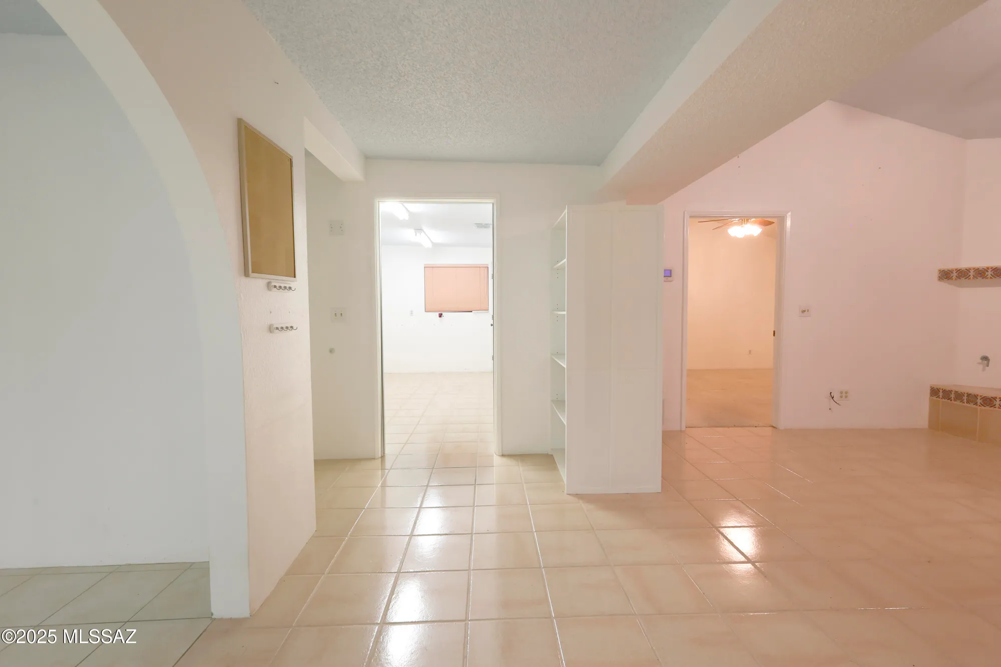 Property Slideshow image 8 of 22 | 110 w calle melendrez, Green Valley, AZ, 85614