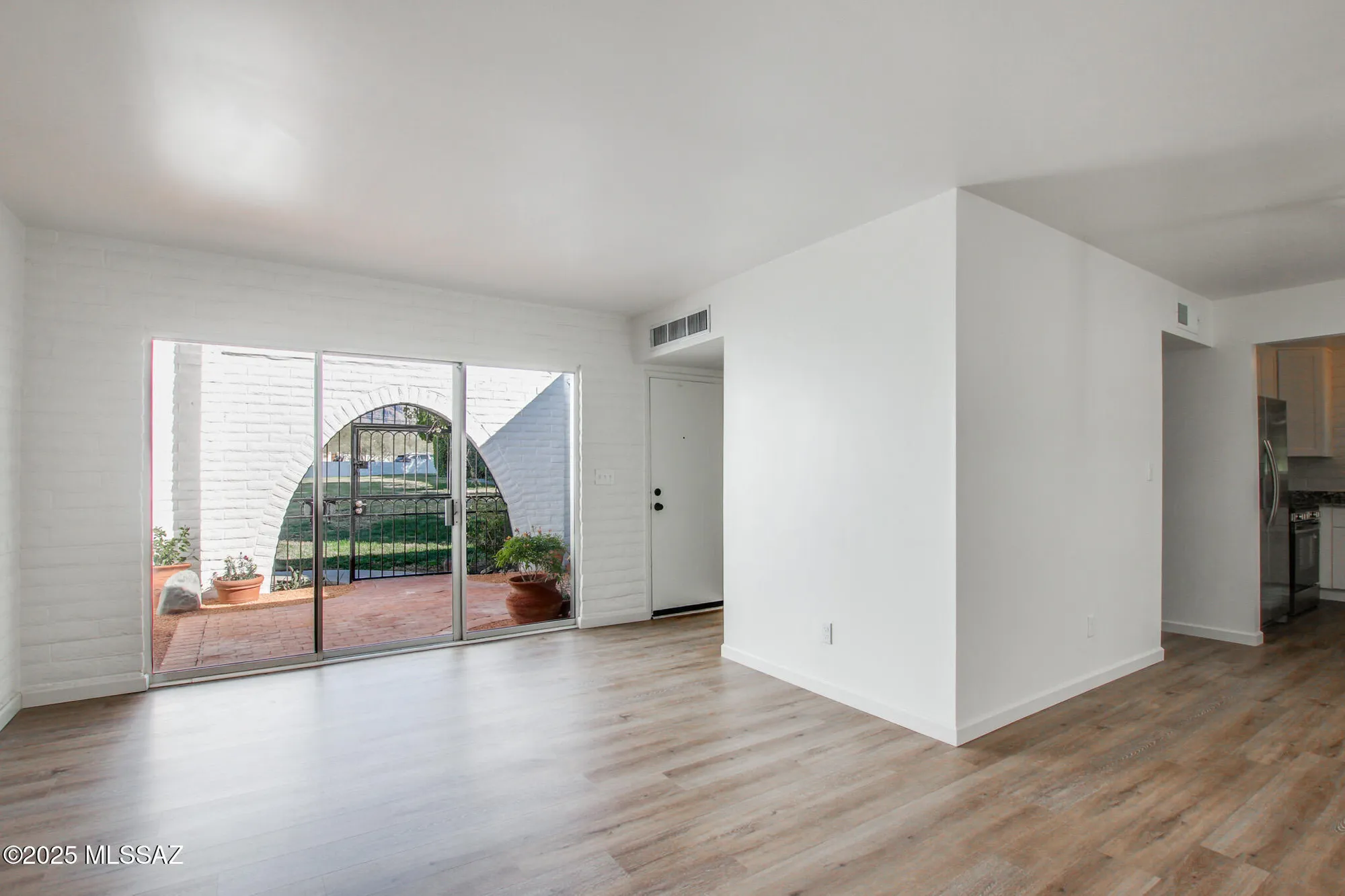 Property Slideshow image 12 of 44 | 703 w las lomitas rd, Tucson, AZ, 85704