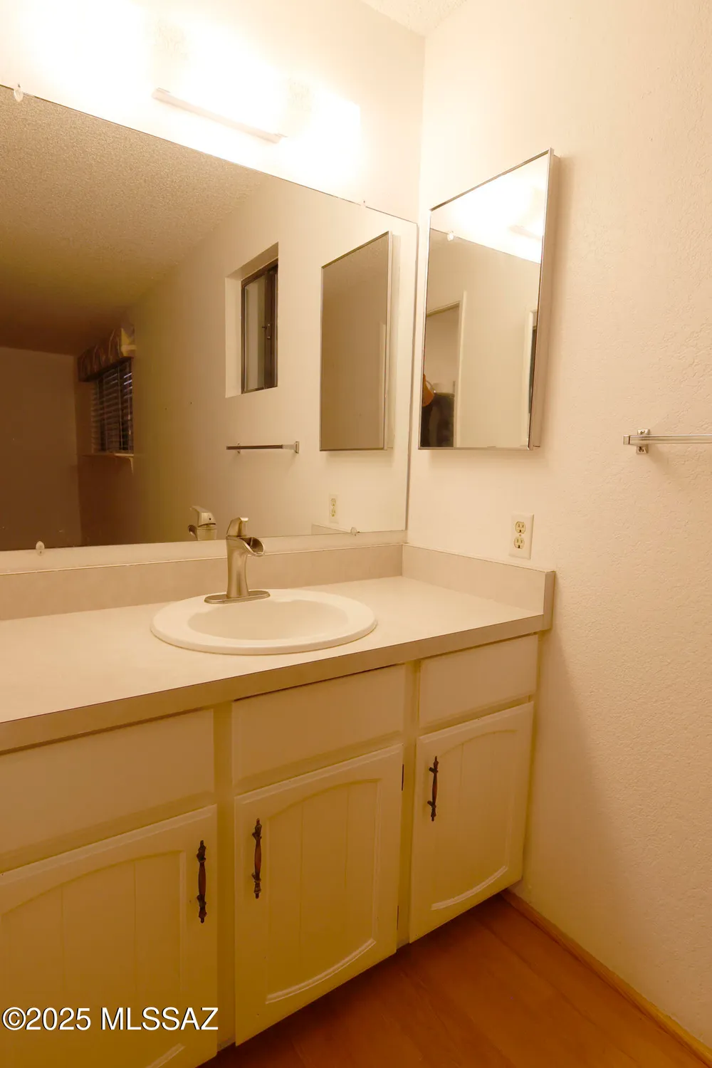 Property Slideshow image 10 of 22 | 110 w calle melendrez, Green Valley, AZ, 85614