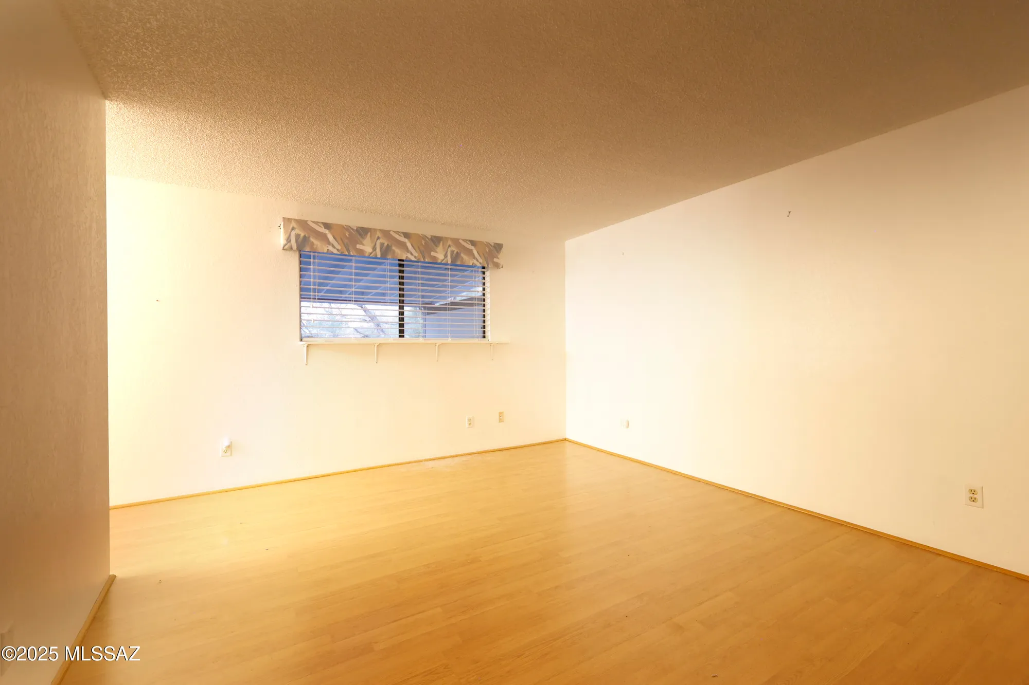 Property Slideshow image 9 of 22 | 110 w calle melendrez, Green Valley, AZ, 85614