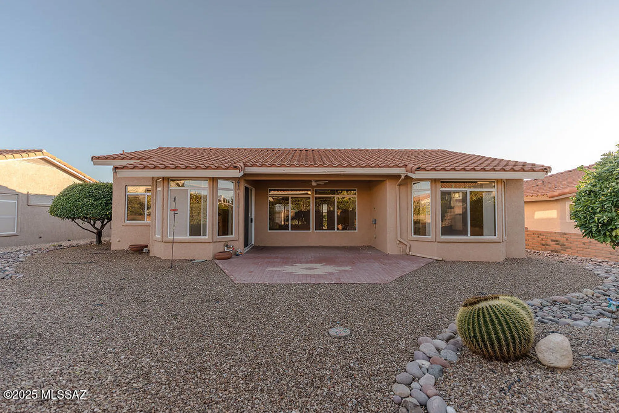Property Slideshow image 29 of 34 | 1329 e royal ridge dr, Oro Valley, AZ, 85755
