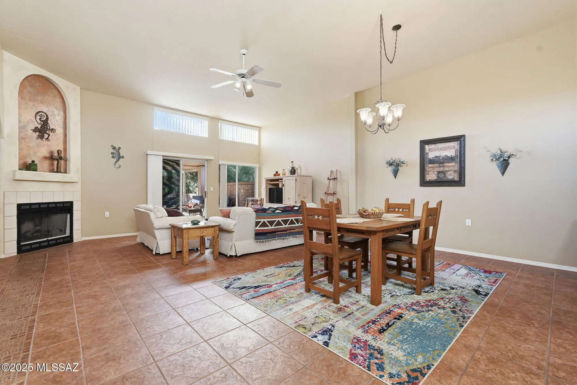 Property Slideshow image 22 of 44 | 575 w via rosaldo, Green Valley, AZ, 85614