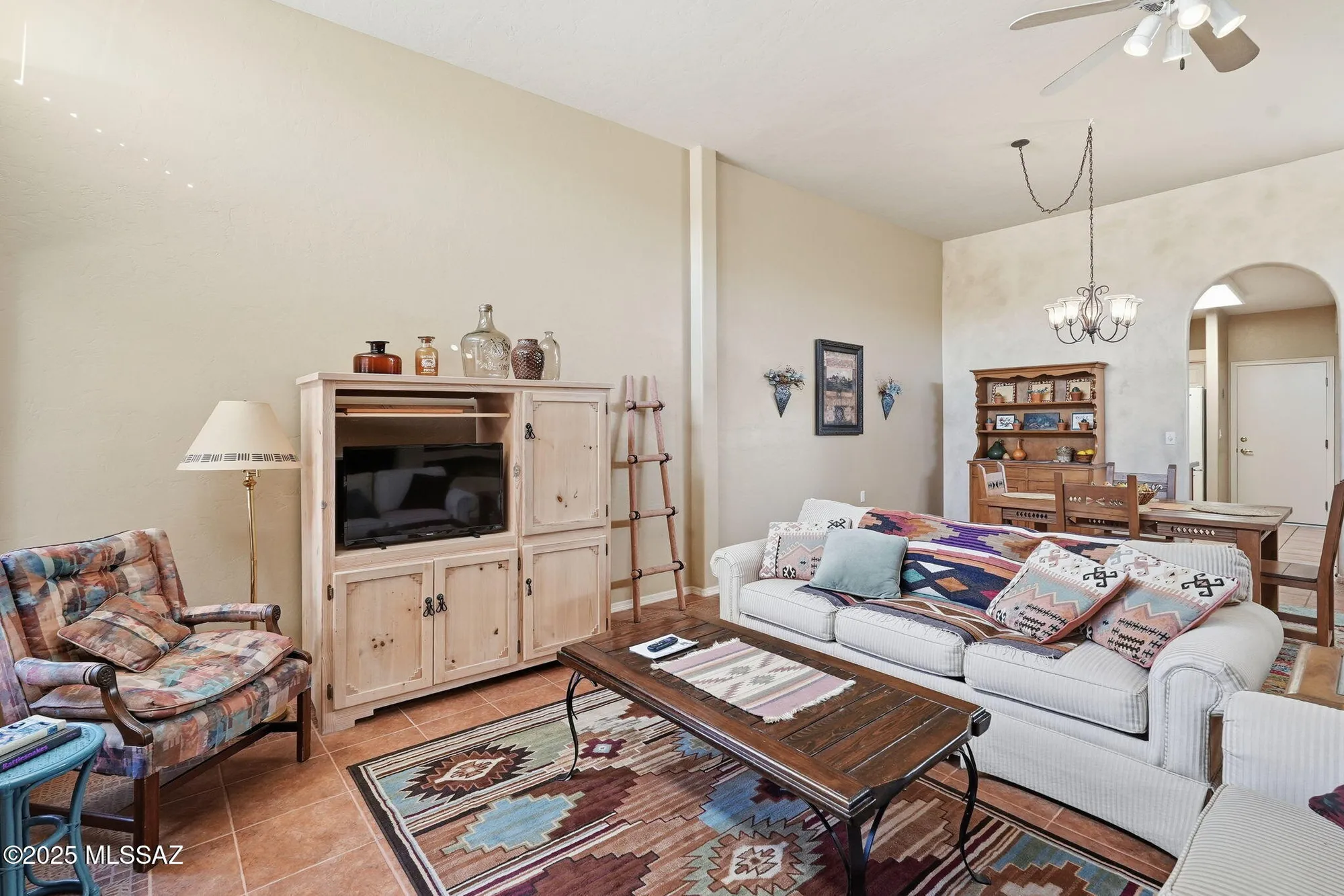 Property Slideshow image 14 of 44 | 575 w via rosaldo, Green Valley, AZ, 85614