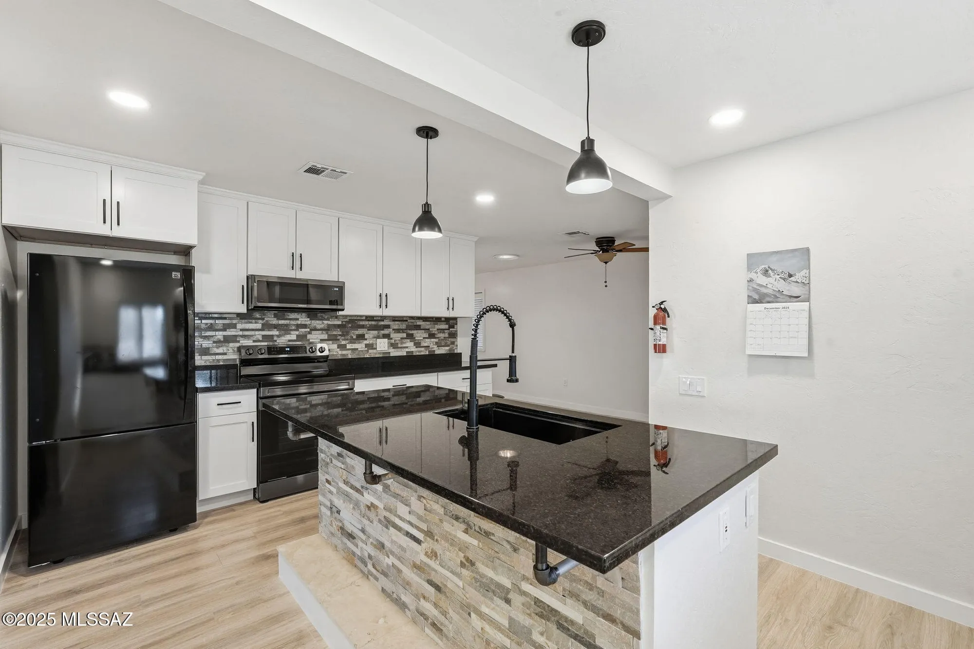 Property Slideshow image 12 of 49 | 1141 n paseo del cervato, Green Valley, AZ, 85614