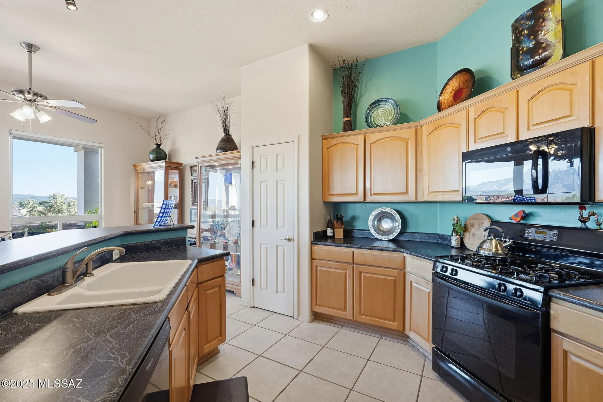 Property Slideshow image 14 of 35 | 4717 s fairfax dr, Green Valley, AZ, 85622