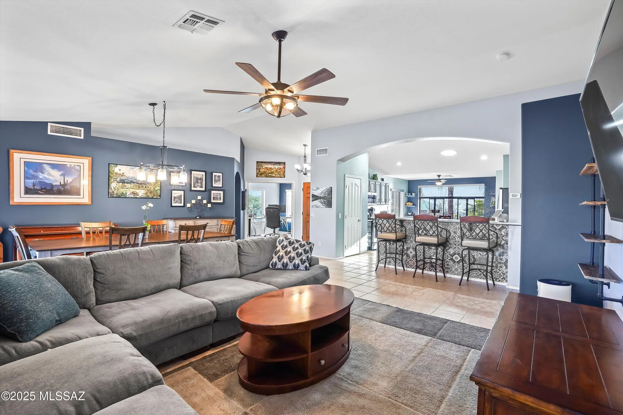 Property Slideshow image 4 of 39 | 62394 e star crest dr, Tucson, AZ, 85739