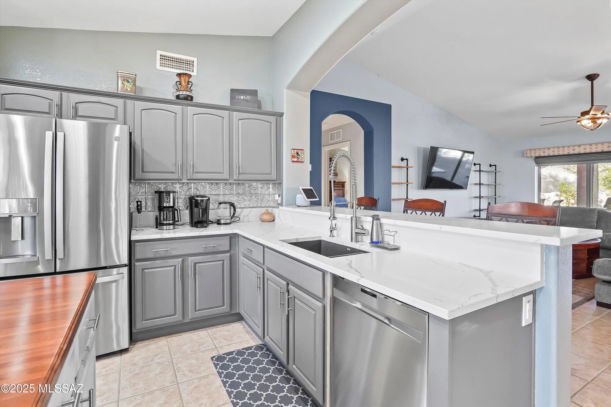 Property Slideshow image 15 of 39 | 62394 e star crest dr, Tucson, AZ, 85739