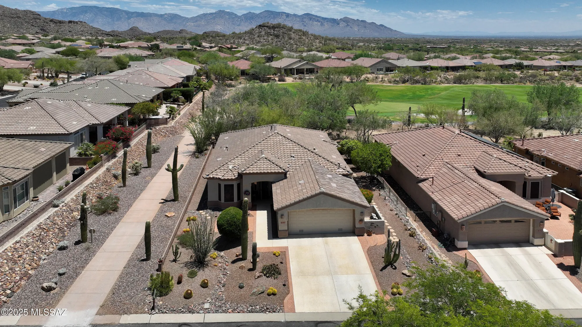 Property Slideshow image 39 of 45 | 13616 n sunset mesa dr, Marana, AZ, 85658