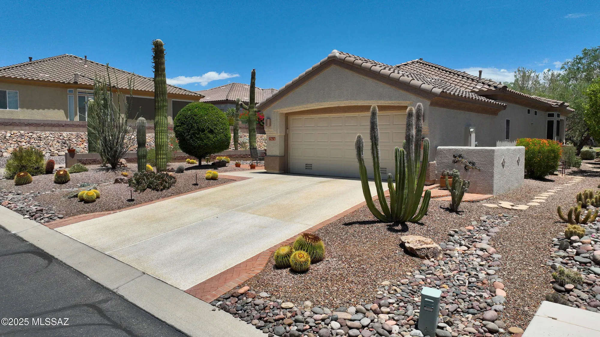 Property Slideshow image 45 of 45 | 13616 n sunset mesa dr, Marana, AZ, 85658