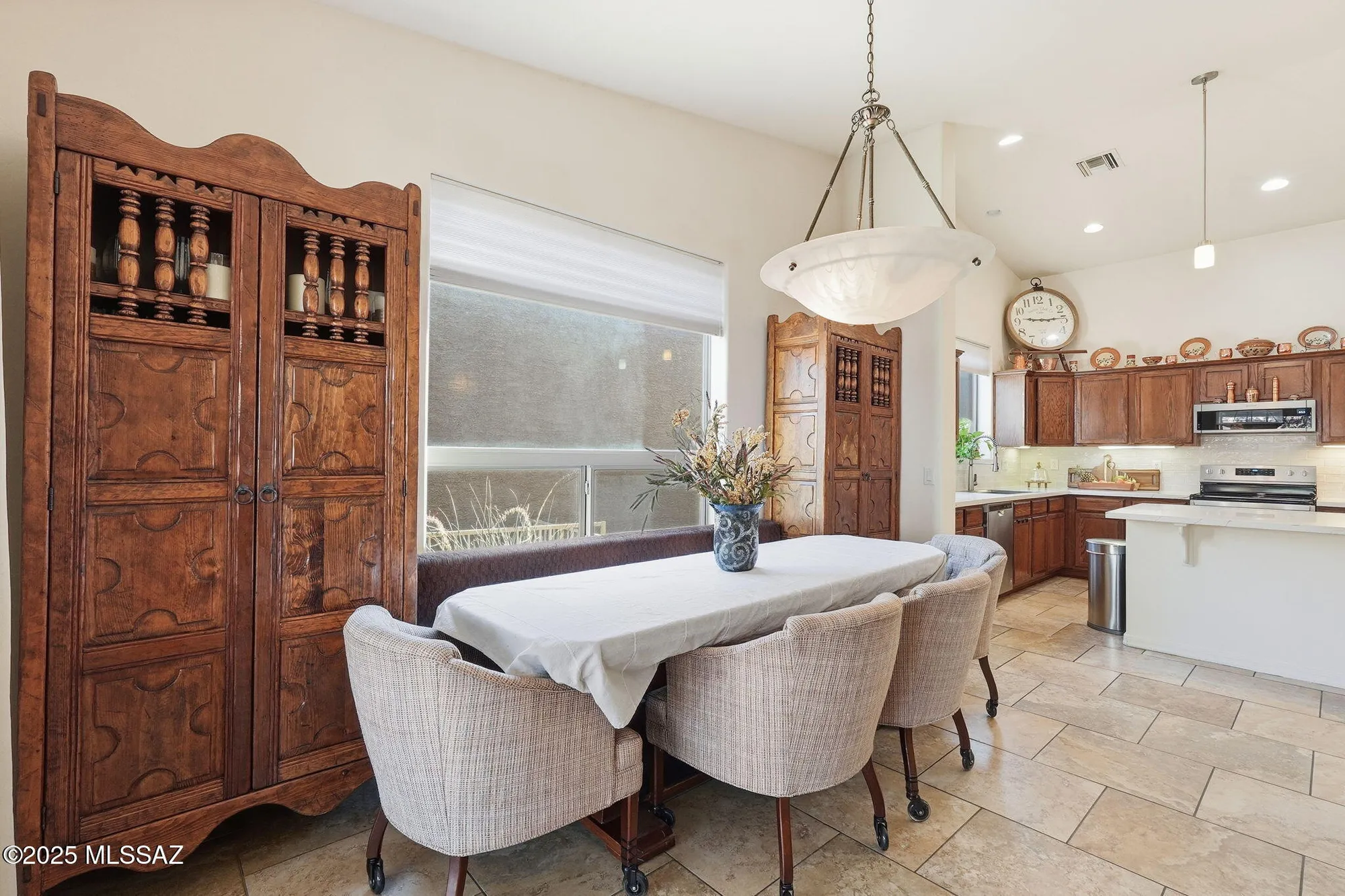 Property Slideshow image 16 of 29 | 656 w shadow wood st, Green Valley, AZ, 85614