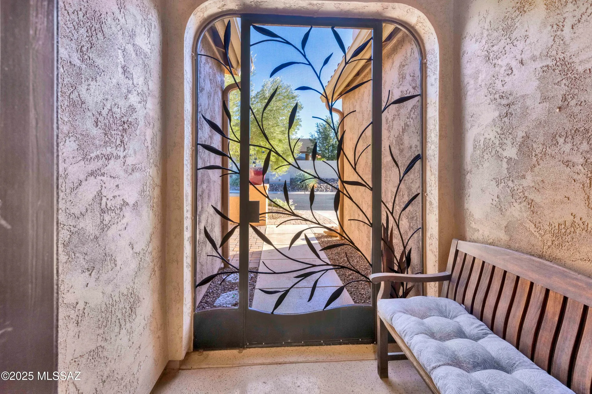 Property Slideshow image 4 of 40 | 60278 e arroyo vista dr, Oracle, AZ, 85623