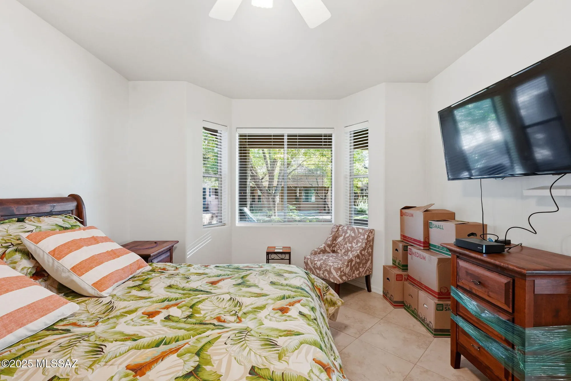 Property Slideshow image 19 of 40 | 513 w knotwood st, Green Valley, AZ, 85614