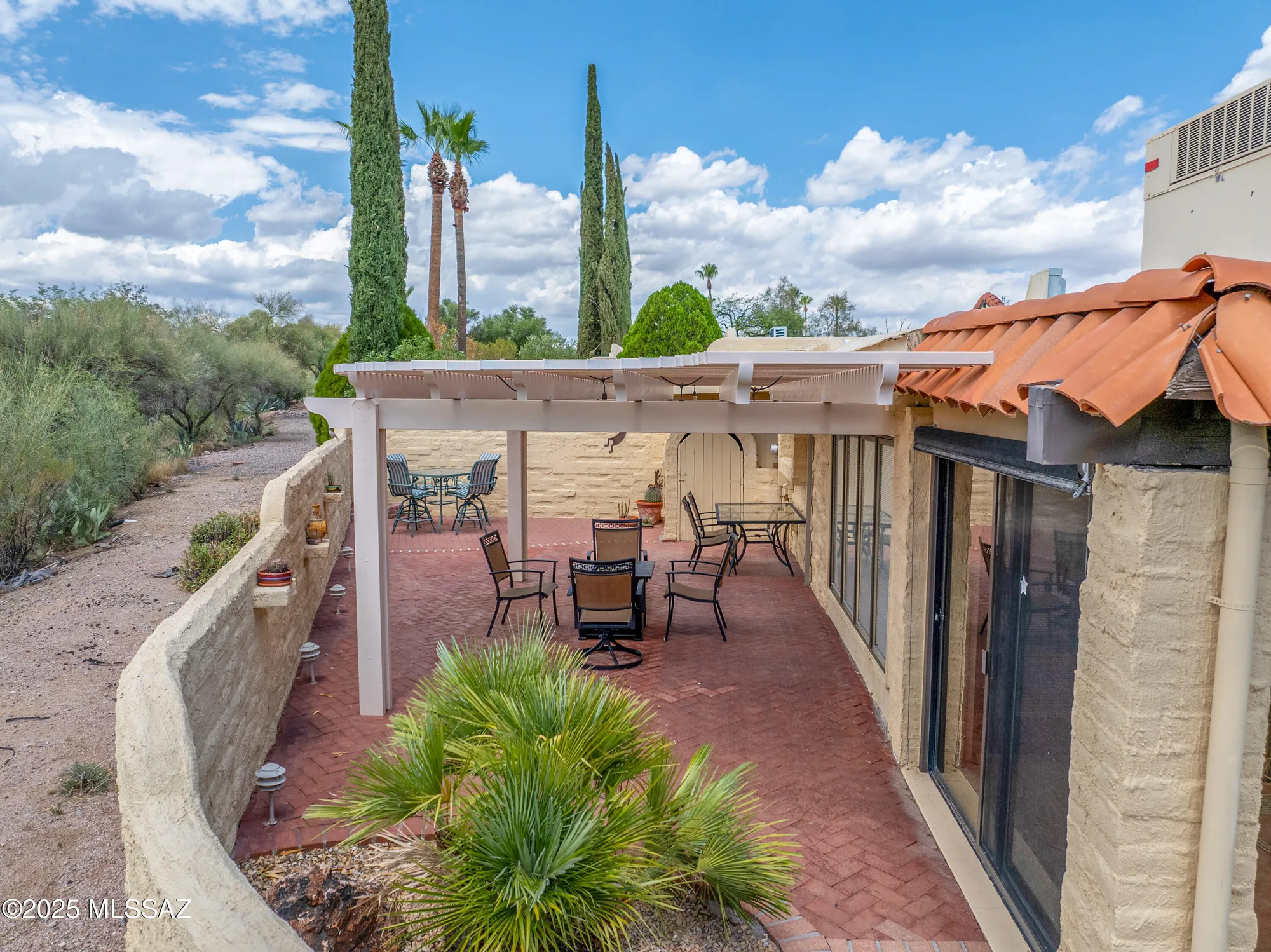 Property Slideshow image 7 of 49 | 1101 w circulo del norte, Green Valley, AZ, 85614