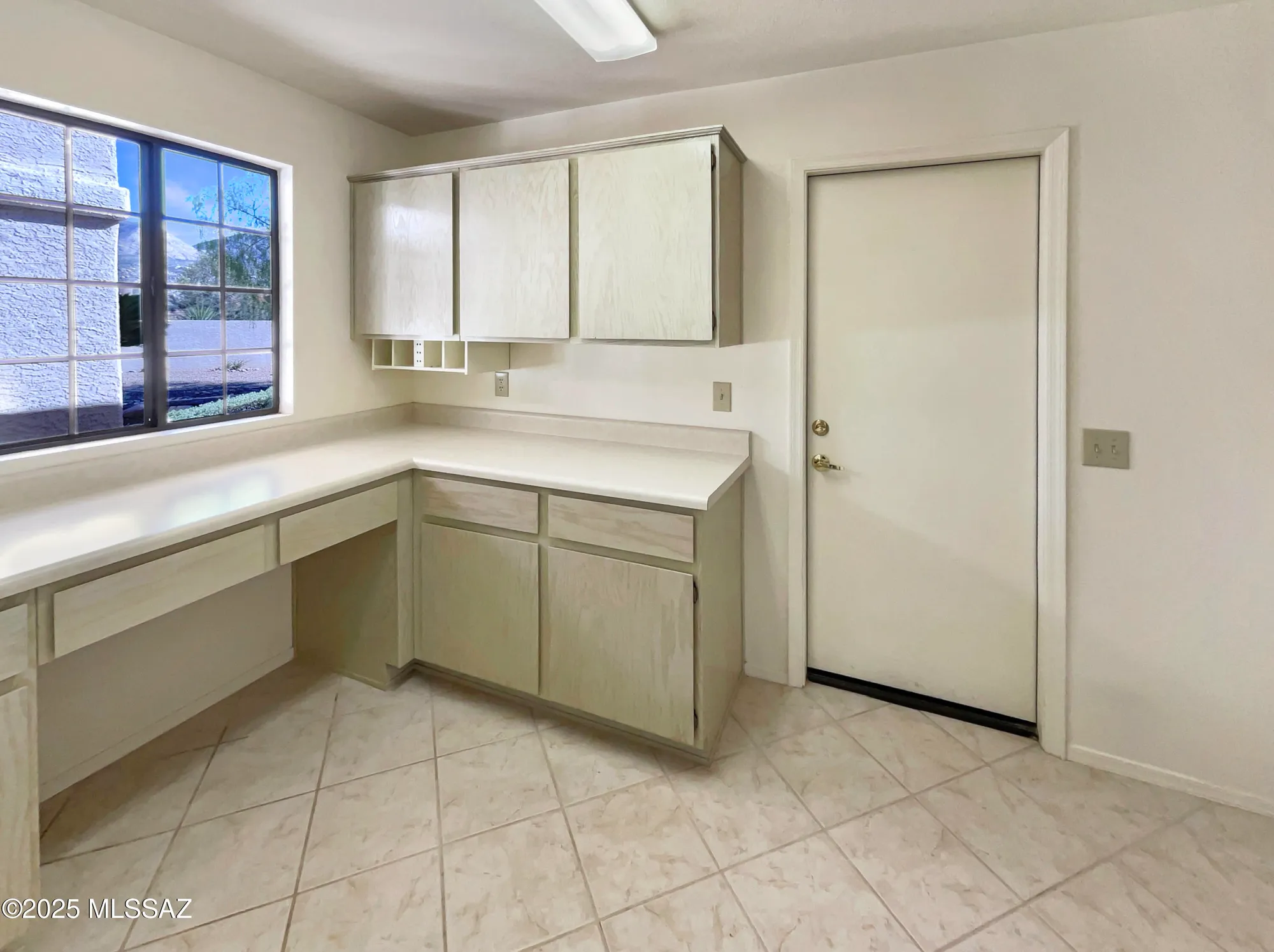 Property Slideshow image 10 of 14 | 37634 s niblick dr, Saddlebrooke, AZ, 85739