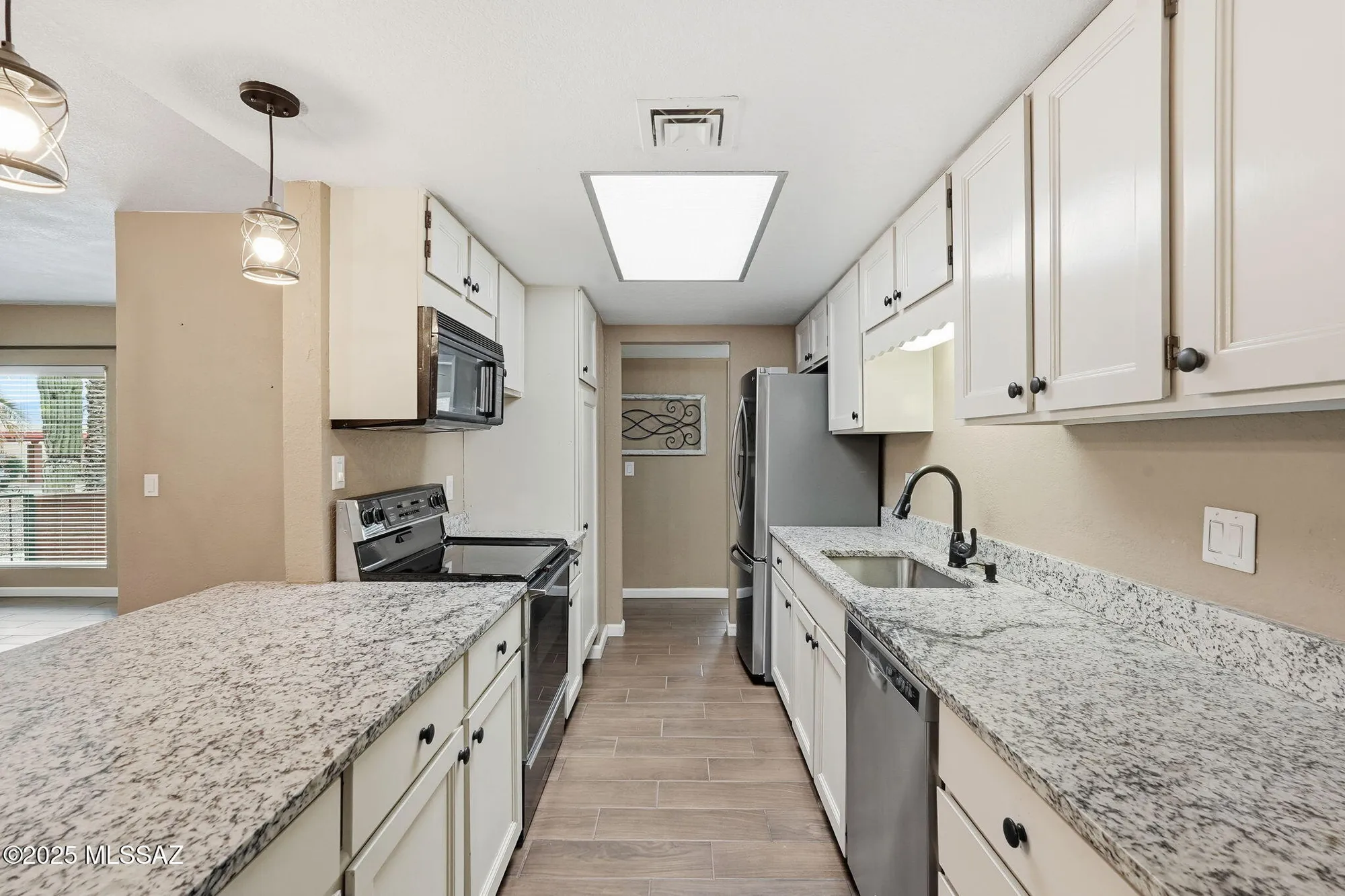 Property Slideshow image 15 of 37 | 301 n paseo de los conquistadores, Green Valley, AZ, 85614