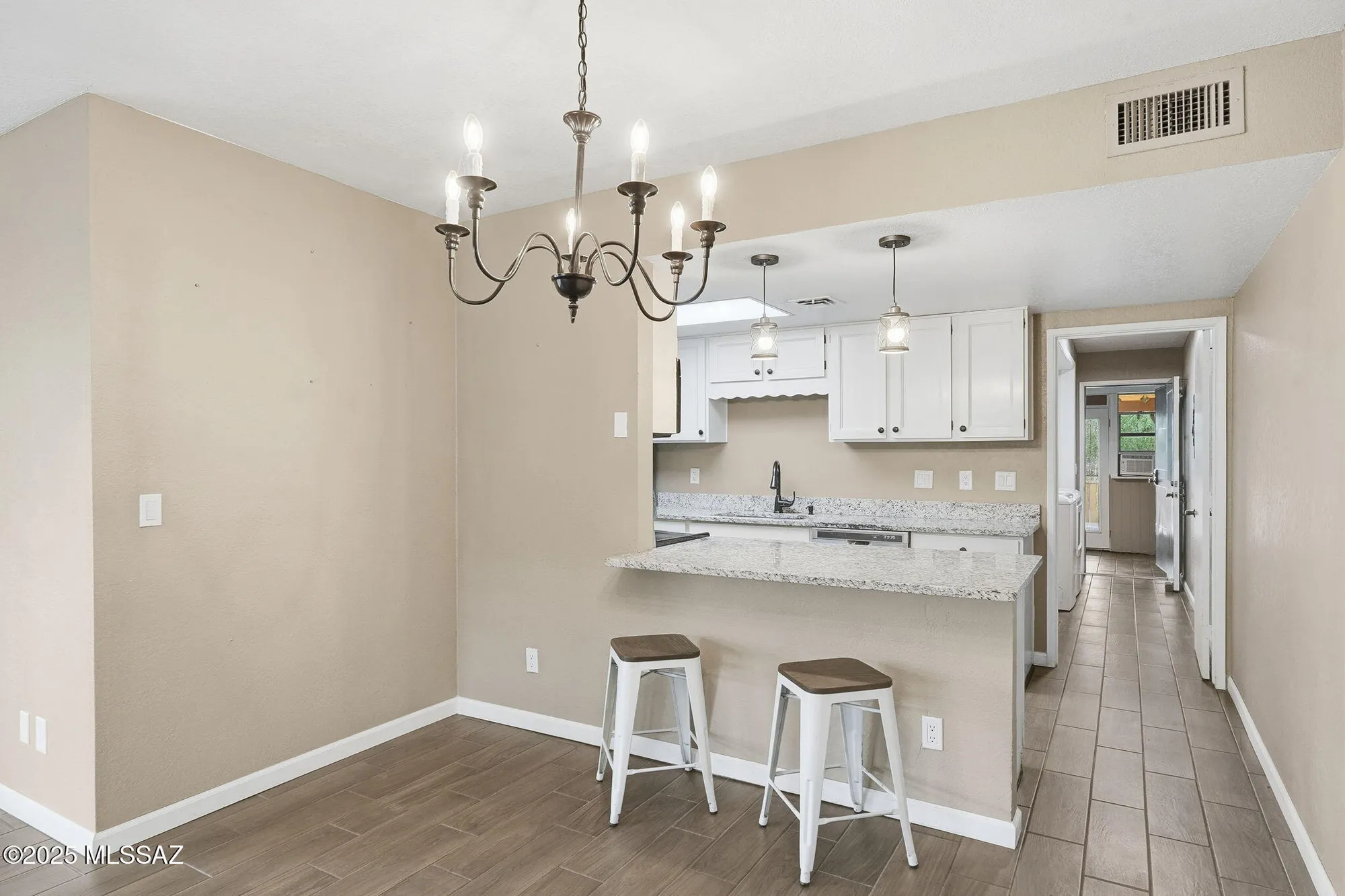 Property Slideshow image 11 of 37 | 301 n paseo de los conquistadores, Green Valley, AZ, 85614