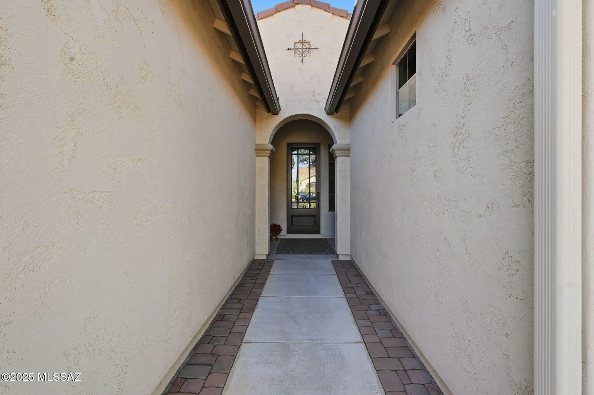 Property Slideshow image 4 of 42 | 2196 e thunderchief dr, Green Valley, AZ, 85614