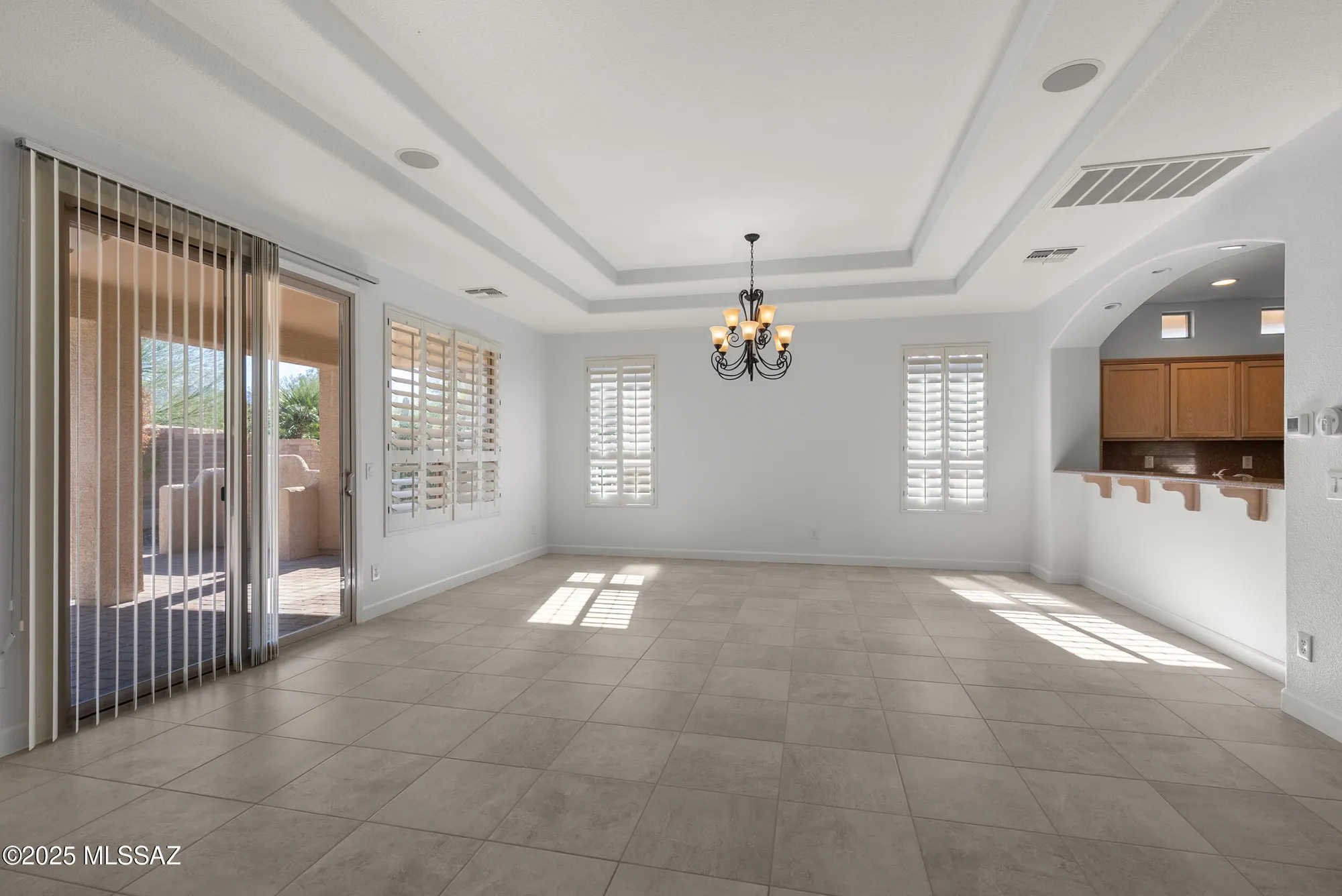 Property Slideshow image 14 of 42 | 700 n pebbles ridge dr, Green Valley, AZ, 85614