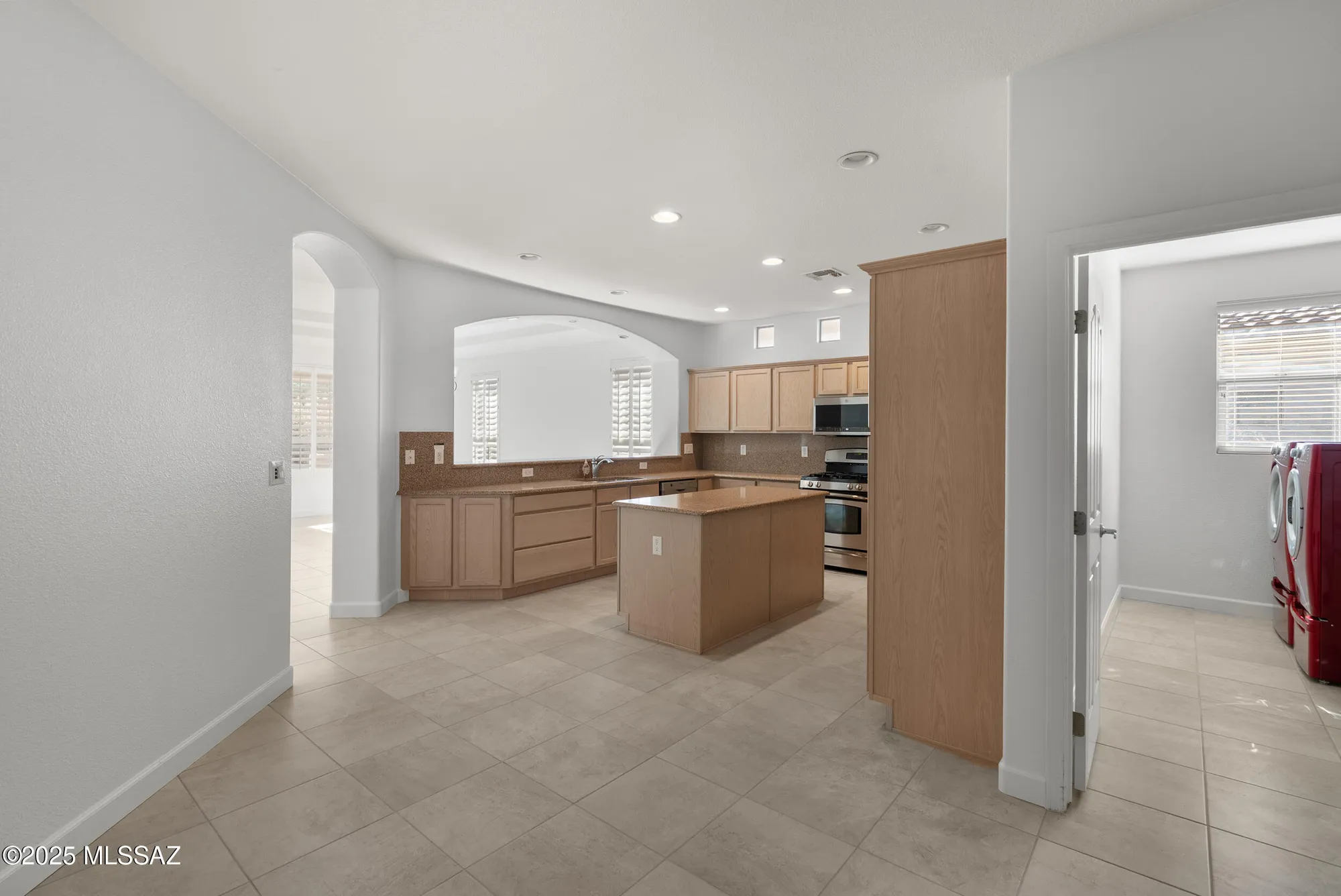 Property Slideshow image 18 of 42 | 700 n pebbles ridge dr, Green Valley, AZ, 85614