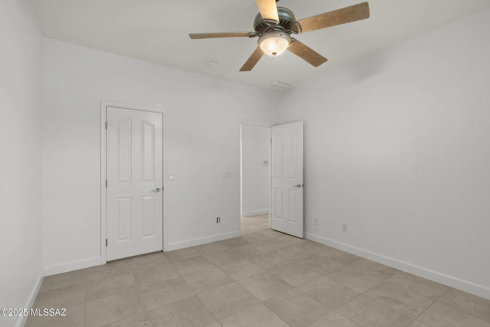 Property Slideshow image 25 of 42 | 700 n pebbles ridge dr, Green Valley, AZ, 85614