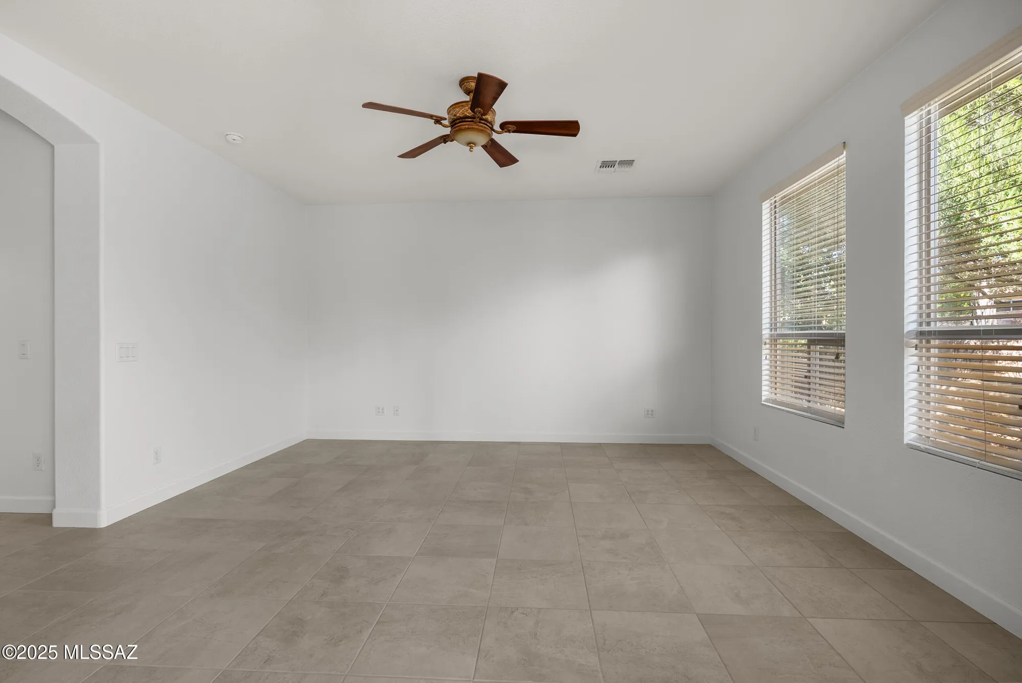 Property Slideshow image 34 of 42 | 700 n pebbles ridge dr, Green Valley, AZ, 85614