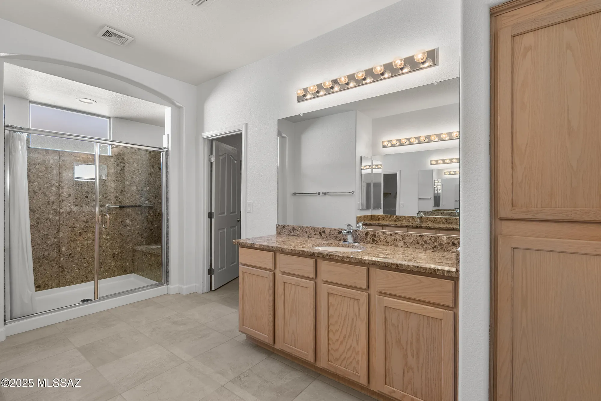 Property Slideshow image 29 of 42 | 700 n pebbles ridge dr, Green Valley, AZ, 85614