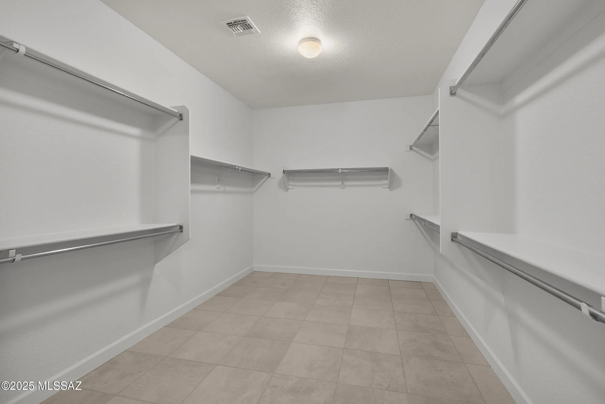 Property Slideshow image 30 of 42 | 700 n pebbles ridge dr, Green Valley, AZ, 85614