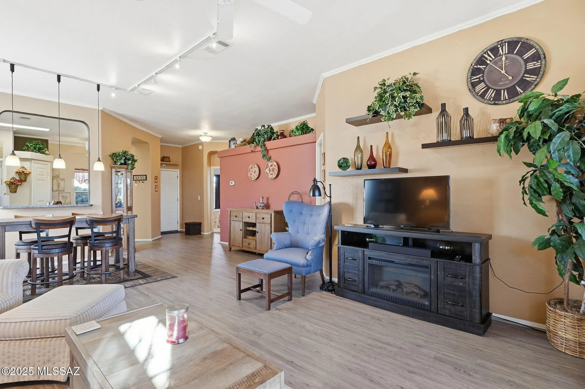 Property Slideshow image 4 of 25 | 567 w parkwood ct, Green Valley, AZ, 85614