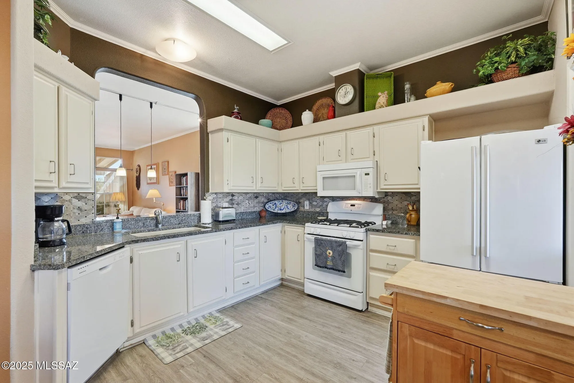 Property Slideshow image 5 of 25 | 567 w parkwood ct, Green Valley, AZ, 85614