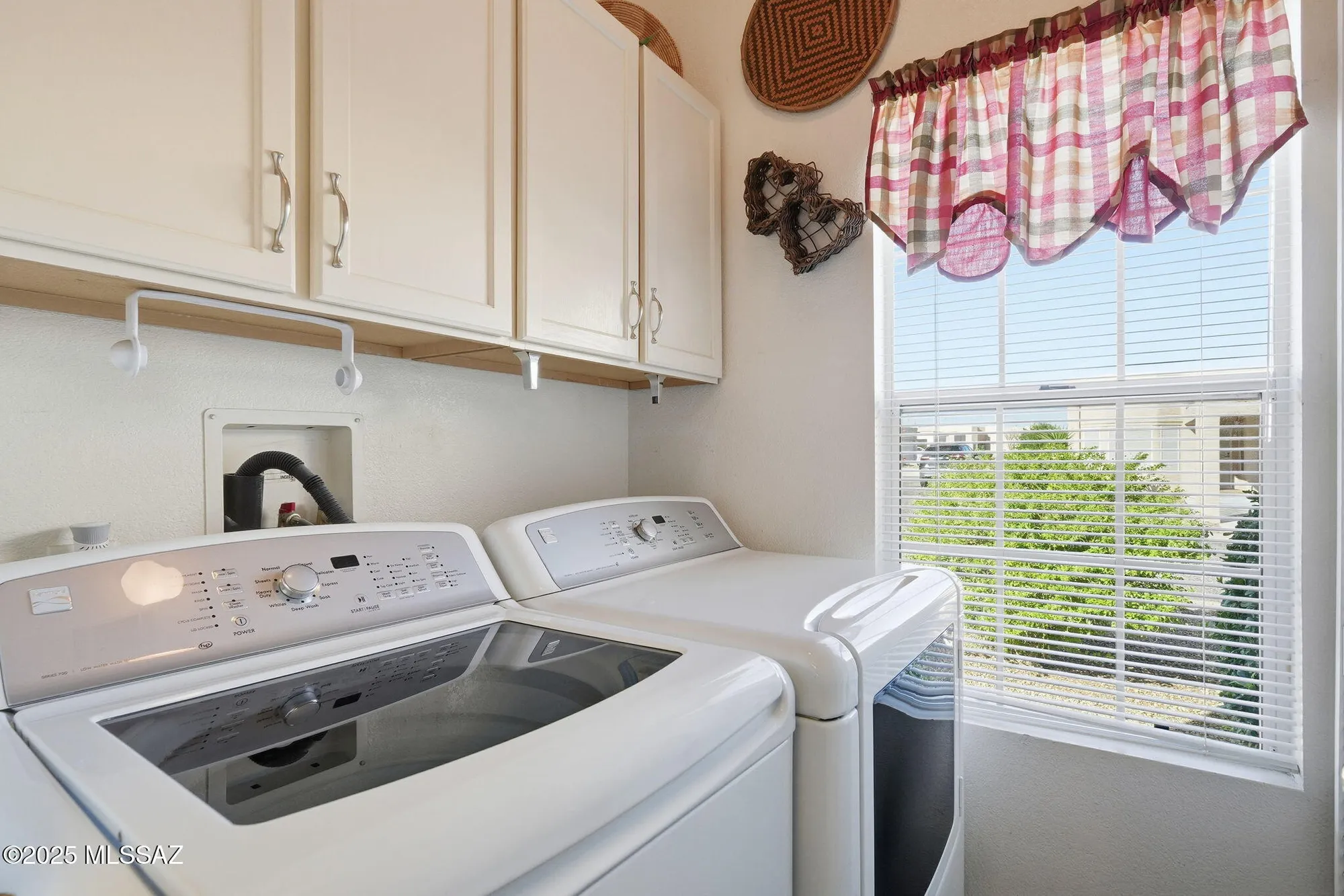 Property Slideshow image 18 of 25 | 567 w parkwood ct, Green Valley, AZ, 85614