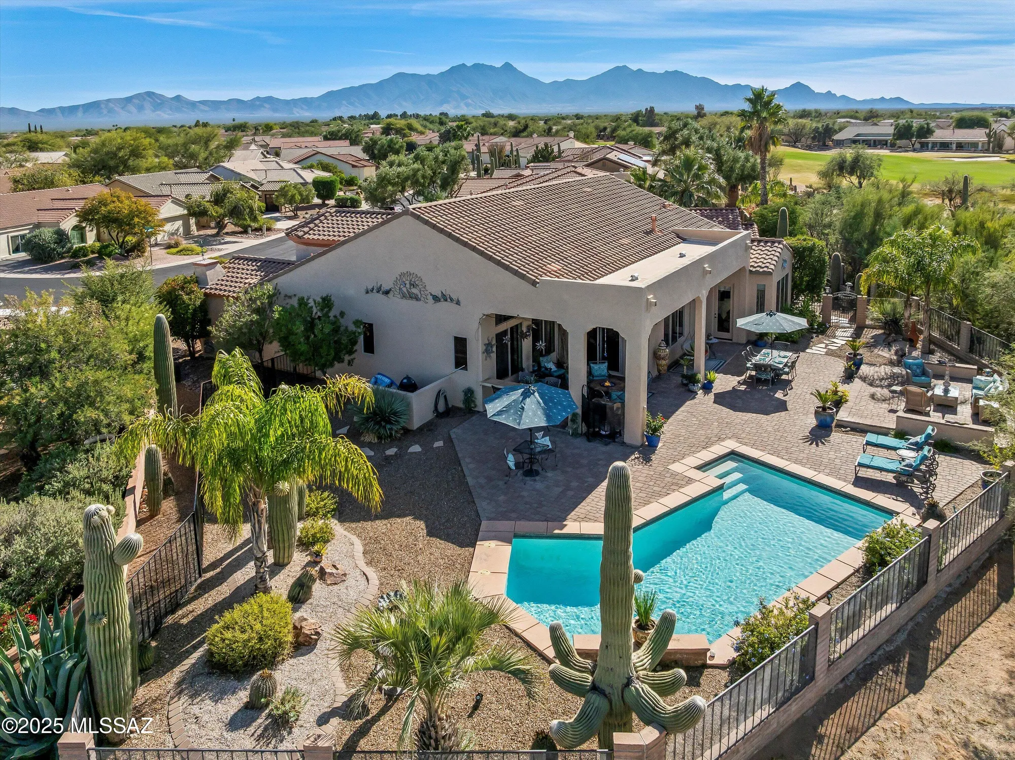 Property Slideshow image 45 of 51 | 1537 n bank swallow rd, Green Valley, AZ, 85614
