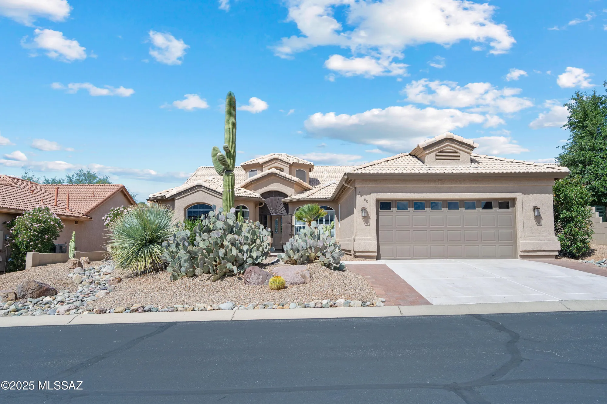 Property Slideshow image 2 of 51 | 36180 s canyon brook dr, Tucson, AZ, 85739